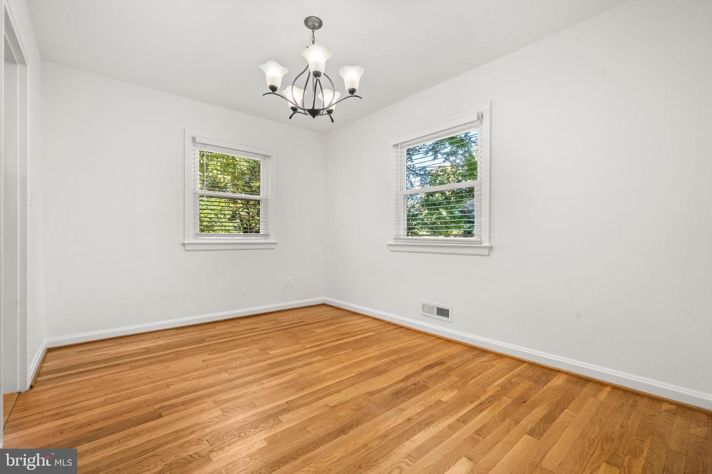 1015 KENNEDY ST, FALLS CHURCH, Virginia 22046, 4 Bedrooms Bedrooms, ,3 BathroomsBathrooms,Residential,For sale,1015 KENNEDY ST,VAFX2272918 MLS # VAFX2272918 1015 KENNEDY ST, FALLS CHURCH, Virginia 22046, 4 Bedrooms Bedrooms, ,3 BathroomsBathrooms,Residential,For sale,1015 KENNEDY ST,VAFX2272918 MLS # VAFX2272918