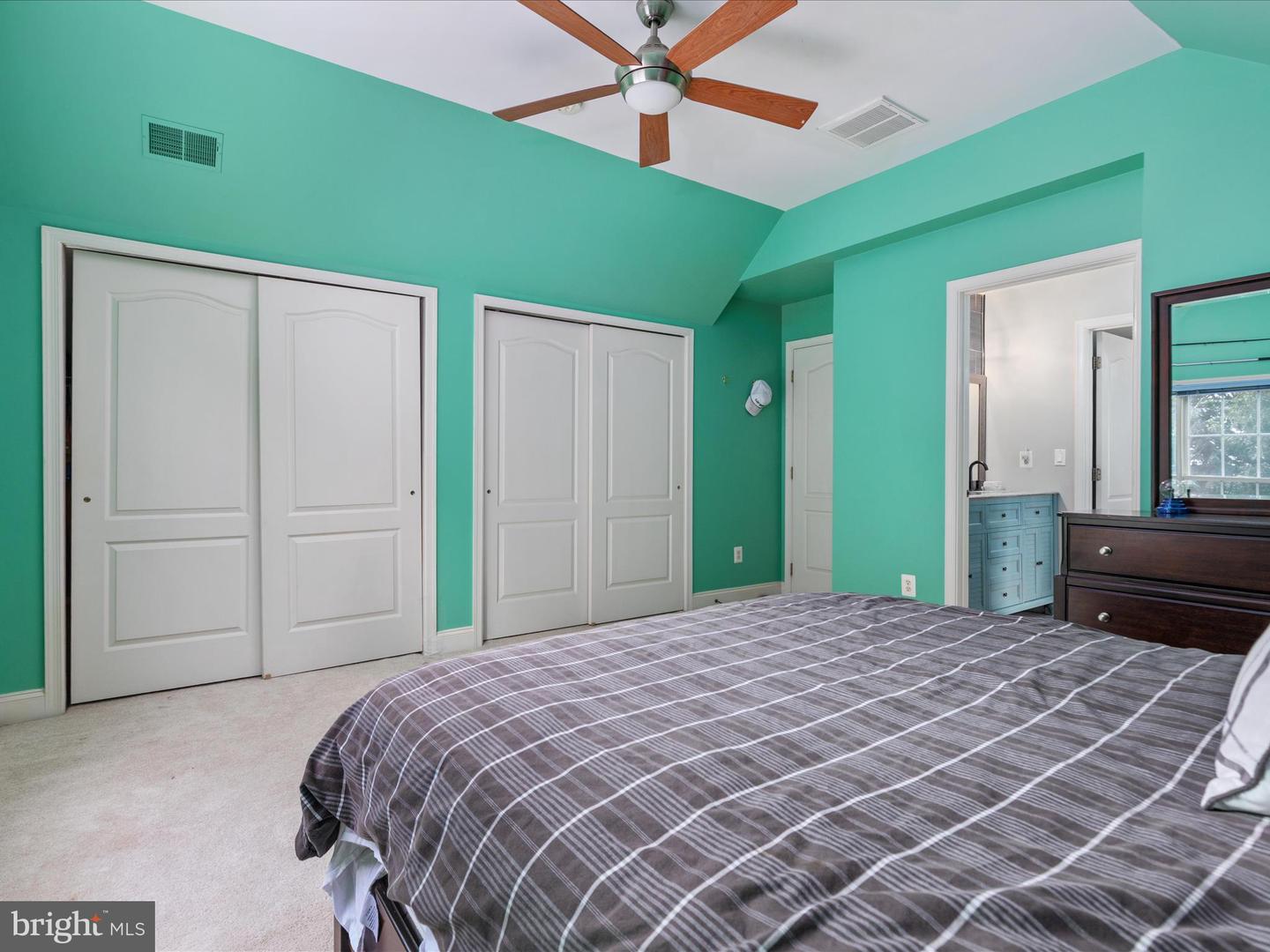 15086 SYCAMORE HILLS PL, HAYMARKET, Virginia 20169, 5 Bedrooms Bedrooms, ,4 BathroomsBathrooms,Residential,For sale,15086 SYCAMORE HILLS PL,VAPW2105554 MLS # VAPW2105554 15086 SYCAMORE HILLS PL, HAYMARKET, Virginia 20169, 5 Bedrooms Bedrooms, ,4 BathroomsBathrooms,Residential,For sale,15086 SYCAMORE HILLS PL,VAPW2105554 MLS # VAPW2105554