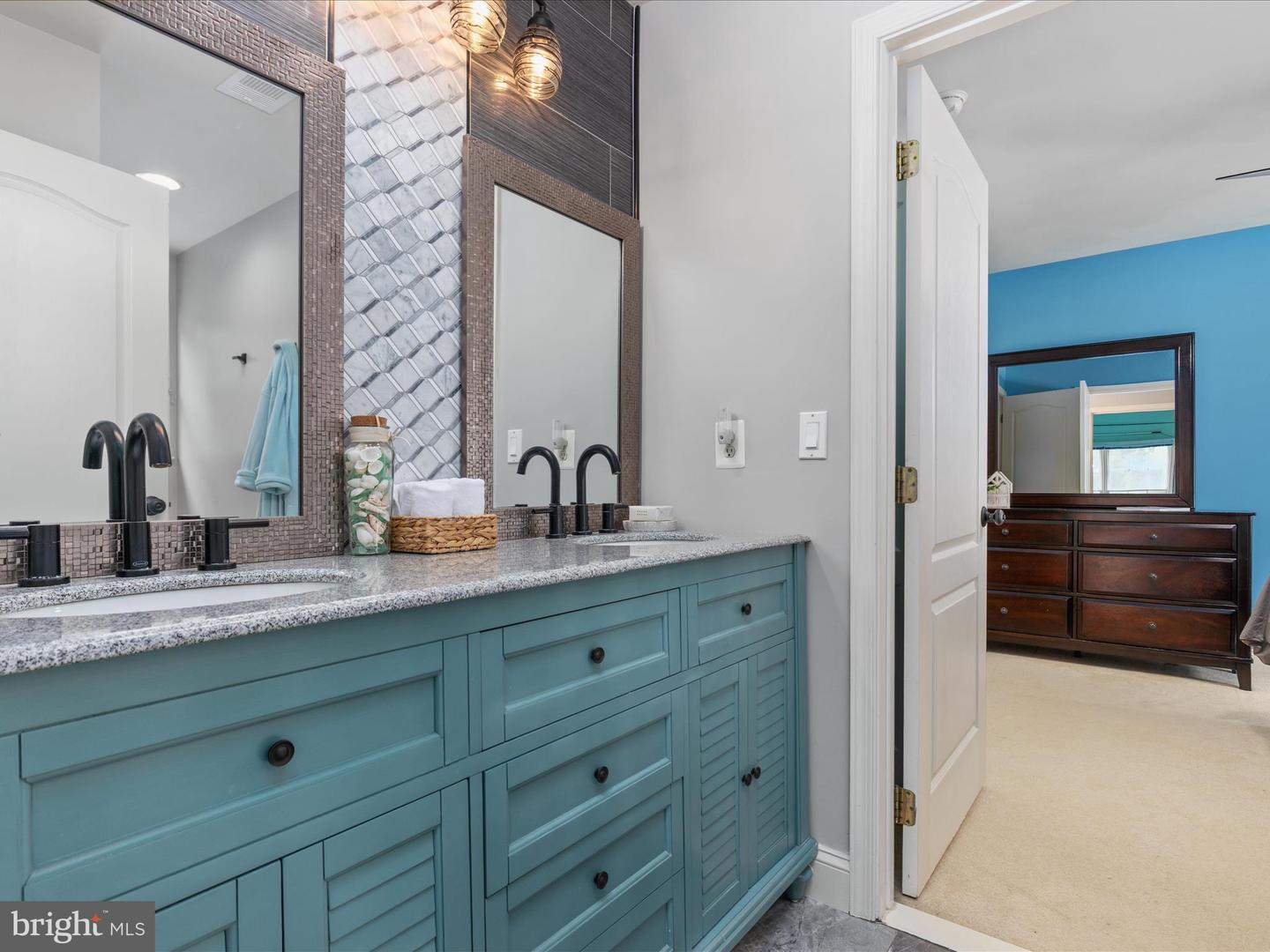 15086 SYCAMORE HILLS PL, HAYMARKET, Virginia 20169, 5 Bedrooms Bedrooms, ,4 BathroomsBathrooms,Residential,For sale,15086 SYCAMORE HILLS PL,VAPW2105554 MLS # VAPW2105554 15086 SYCAMORE HILLS PL, HAYMARKET, Virginia 20169, 5 Bedrooms Bedrooms, ,4 BathroomsBathrooms,Residential,For sale,15086 SYCAMORE HILLS PL,VAPW2105554 MLS # VAPW2105554