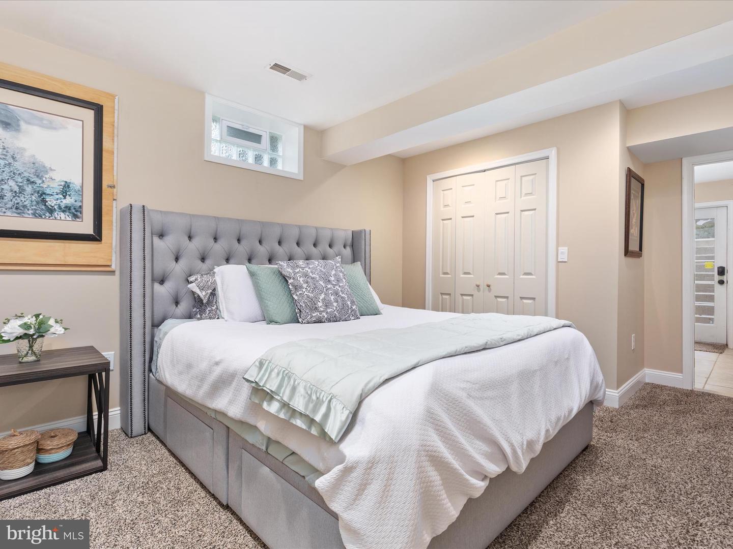 15086 SYCAMORE HILLS PL, HAYMARKET, Virginia 20169, 5 Bedrooms Bedrooms, ,4 BathroomsBathrooms,Residential,For sale,15086 SYCAMORE HILLS PL,VAPW2105554 MLS # VAPW2105554 15086 SYCAMORE HILLS PL, HAYMARKET, Virginia 20169, 5 Bedrooms Bedrooms, ,4 BathroomsBathrooms,Residential,For sale,15086 SYCAMORE HILLS PL,VAPW2105554 MLS # VAPW2105554