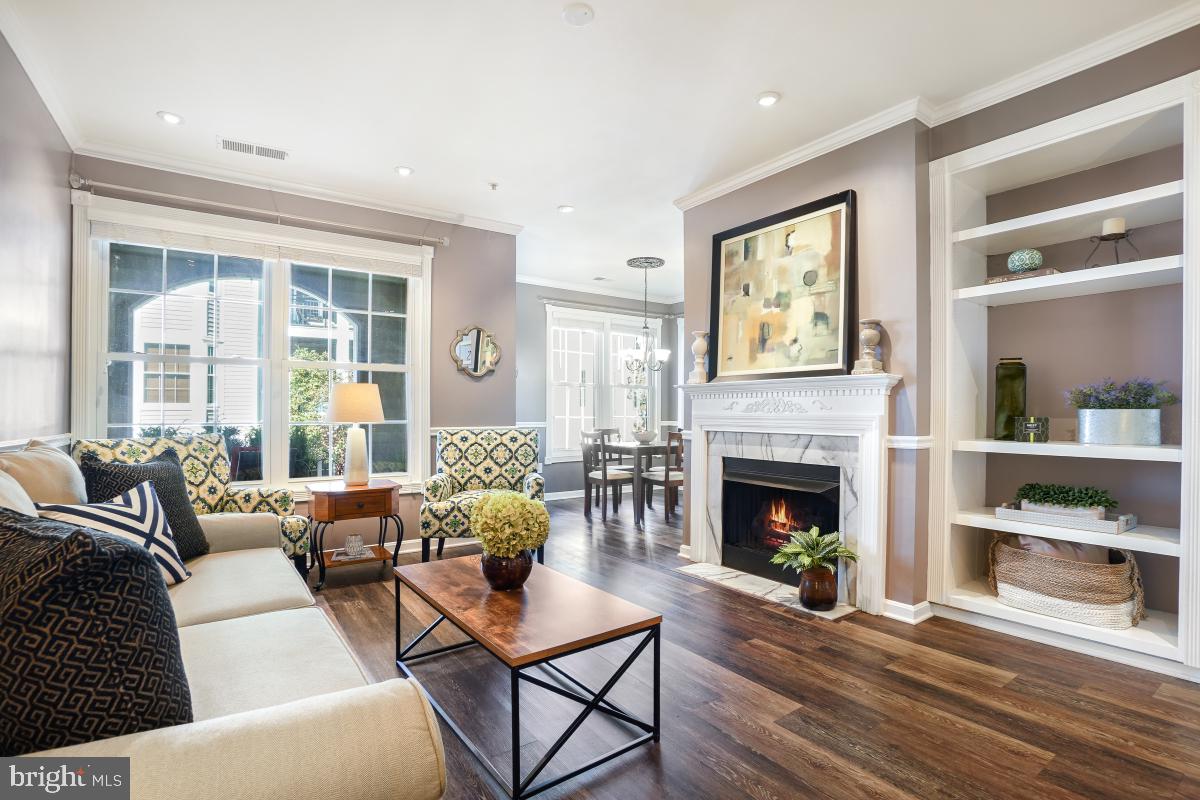 46622 DRYSDALE TER #100, POTOMAC FALLS, Virginia 20165, 2 Bedrooms Bedrooms, ,2 BathroomsBathrooms,Residential,For sale,46622 DRYSDALE TER #100,VALO2108432 MLS # VALO2108432