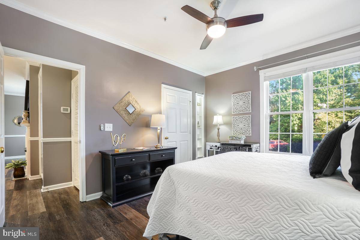 46622 DRYSDALE TER #100, POTOMAC FALLS, Virginia 20165, 2 Bedrooms Bedrooms, ,2 BathroomsBathrooms,Residential,For sale,46622 DRYSDALE TER #100,VALO2108432 MLS # VALO2108432