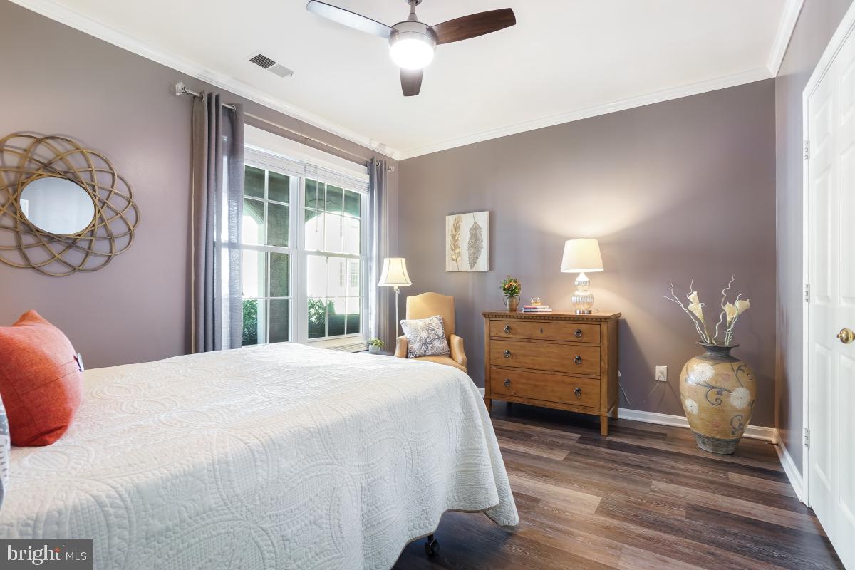 46622 DRYSDALE TER #100, POTOMAC FALLS, Virginia 20165, 2 Bedrooms Bedrooms, ,2 BathroomsBathrooms,Residential,For sale,46622 DRYSDALE TER #100,VALO2108432 MLS # VALO2108432