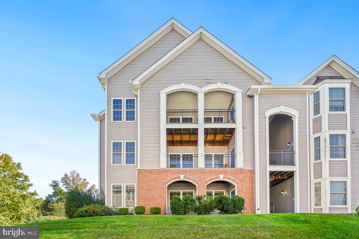 46622 DRYSDALE TER #100, POTOMAC FALLS, Virginia 20165, 2 Bedrooms Bedrooms, ,2 BathroomsBathrooms,Residential,For sale,46622 DRYSDALE TER #100,VALO2108432 MLS # VALO2108432