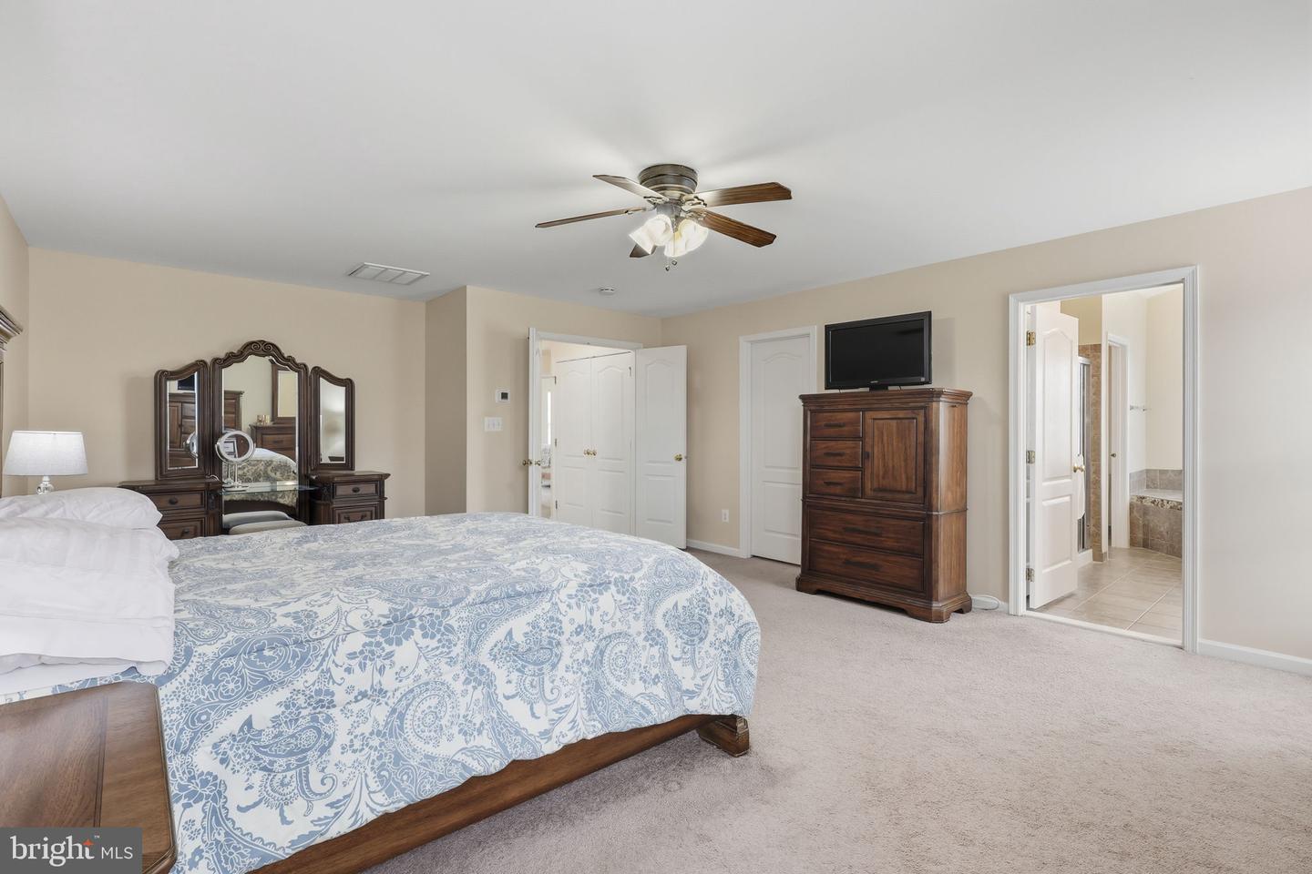 25202 JUSTICE DR, CHANTILLY, Virginia 20152, 4 Bedrooms Bedrooms, ,3 BathroomsBathrooms,Residential,For sale,25202 JUSTICE DR,VALO2108462 MLS # VALO2108462