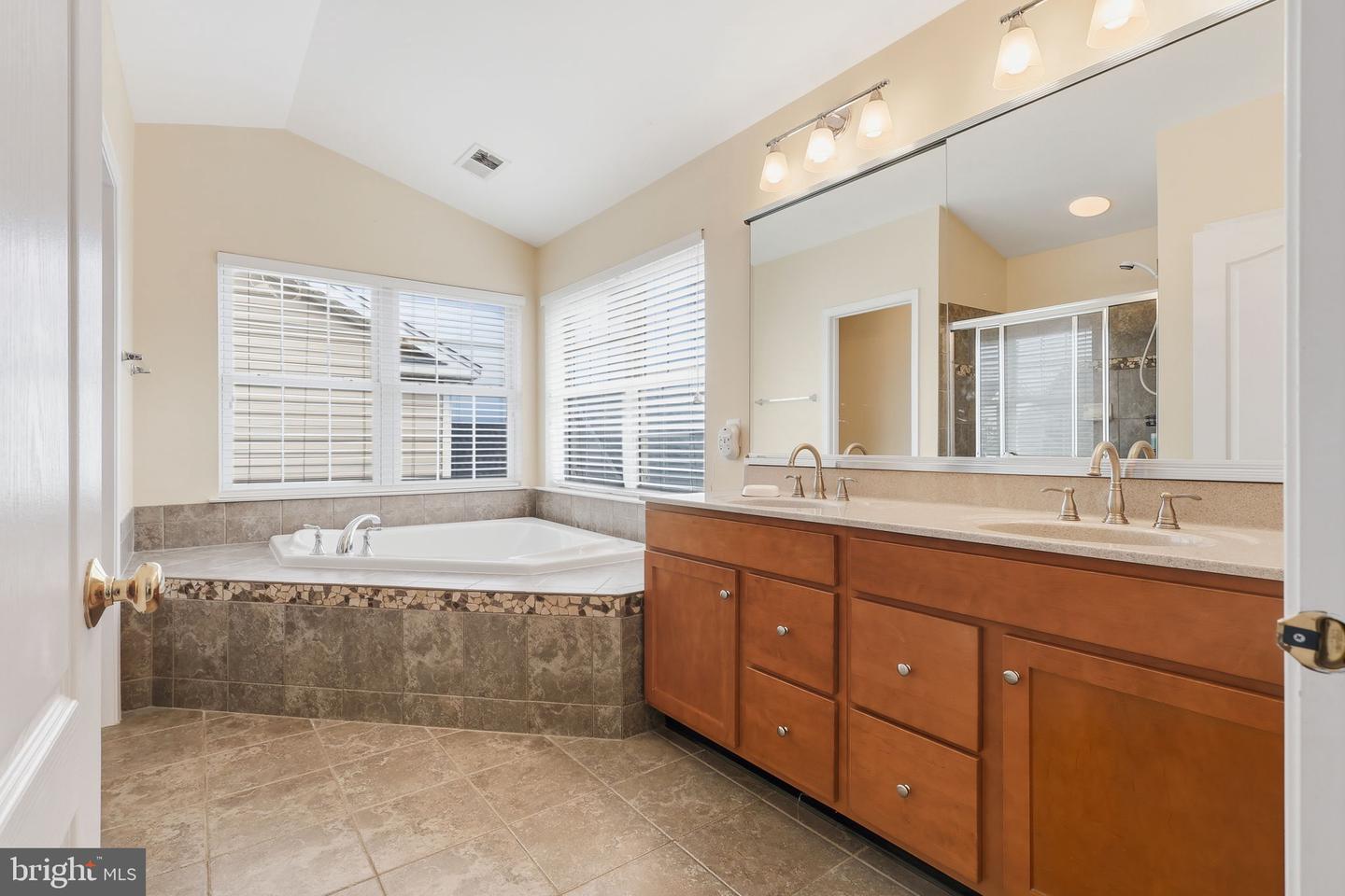 25202 JUSTICE DR, CHANTILLY, Virginia 20152, 4 Bedrooms Bedrooms, ,3 BathroomsBathrooms,Residential,For sale,25202 JUSTICE DR,VALO2108462 MLS # VALO2108462