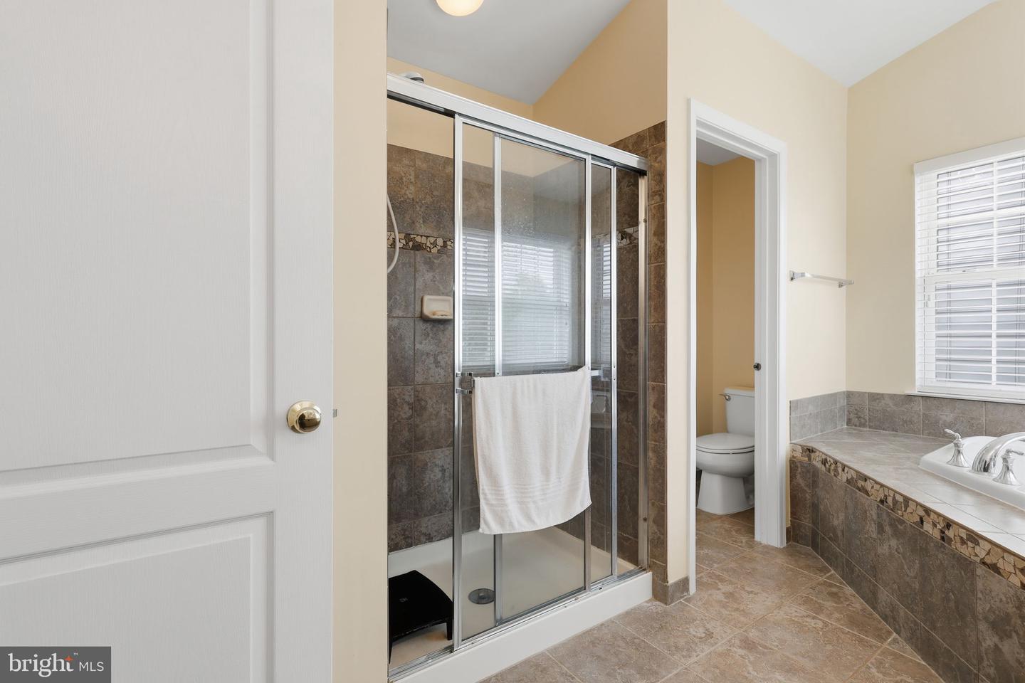 25202 JUSTICE DR, CHANTILLY, Virginia 20152, 4 Bedrooms Bedrooms, ,3 BathroomsBathrooms,Residential,For sale,25202 JUSTICE DR,VALO2108462 MLS # VALO2108462