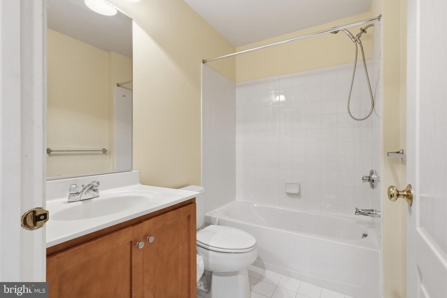 25202 JUSTICE DR, CHANTILLY, Virginia 20152, 4 Bedrooms Bedrooms, ,3 BathroomsBathrooms,Residential,For sale,25202 JUSTICE DR,VALO2108462 MLS # VALO2108462