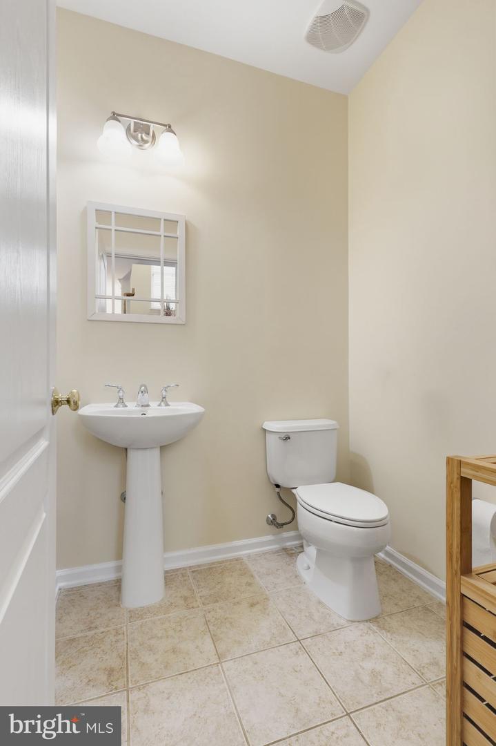 25202 JUSTICE DR, CHANTILLY, Virginia 20152, 4 Bedrooms Bedrooms, ,3 BathroomsBathrooms,Residential,For sale,25202 JUSTICE DR,VALO2108462 MLS # VALO2108462