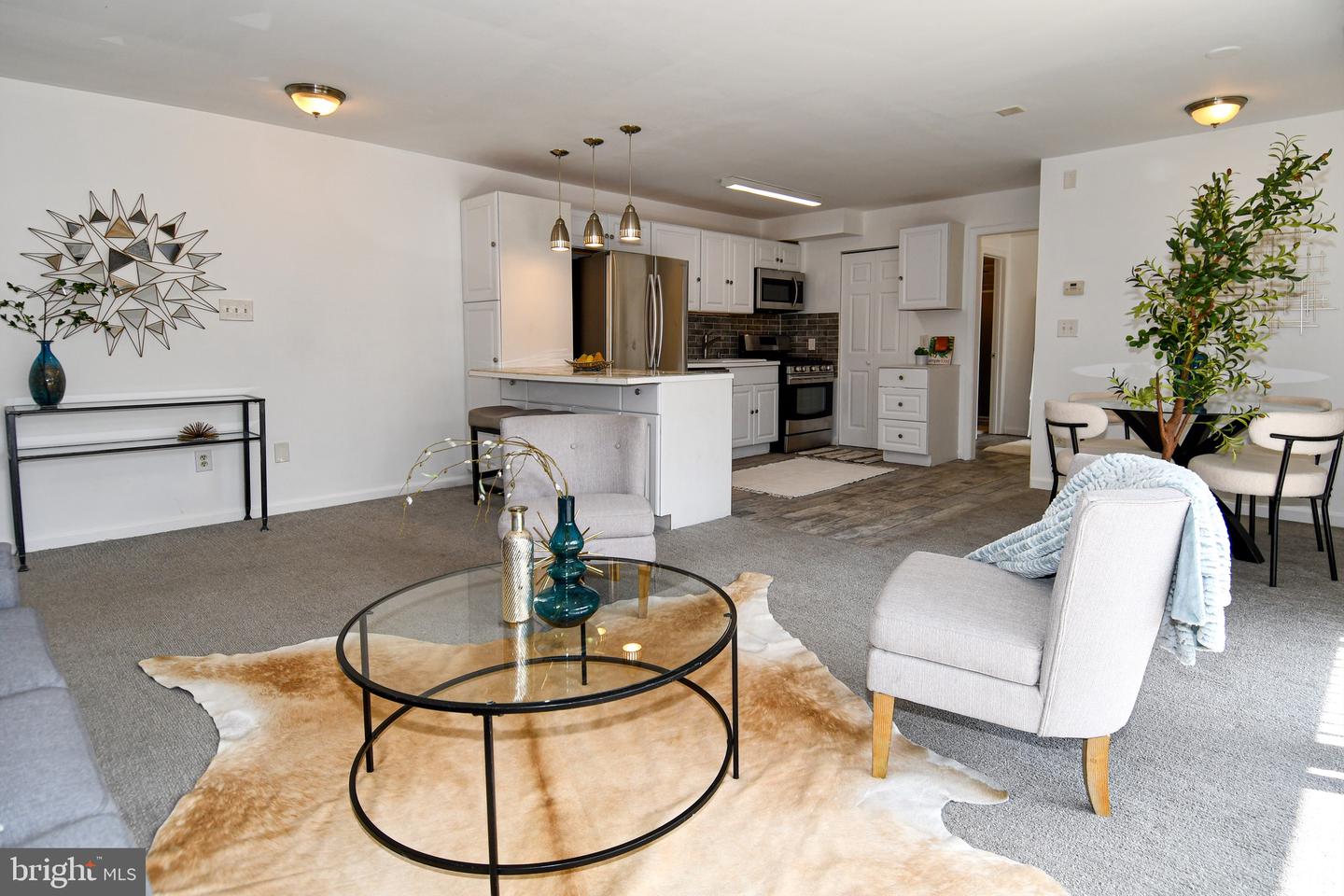 7328 LEE HWY #102, FALLS CHURCH, Virginia 22046, 1 Bedroom Bedrooms, ,1 BathroomBathrooms,Residential,For sale,7328 LEE HWY #102,VAFX2273364 MLS # VAFX2273364
