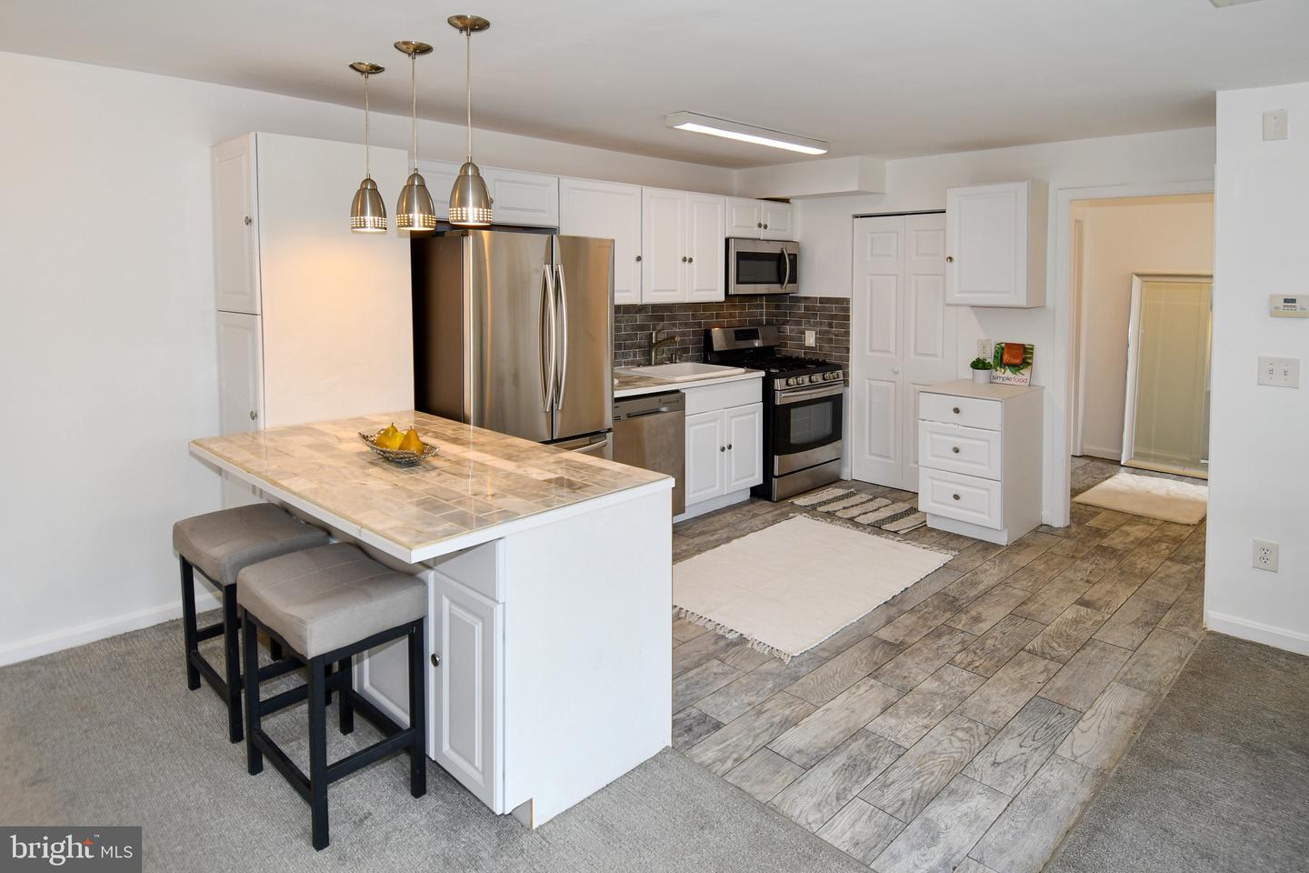 7328 LEE HWY #102, FALLS CHURCH, Virginia 22046, 1 Bedroom Bedrooms, ,1 BathroomBathrooms,Residential,For sale,7328 LEE HWY #102,VAFX2273364 MLS # VAFX2273364