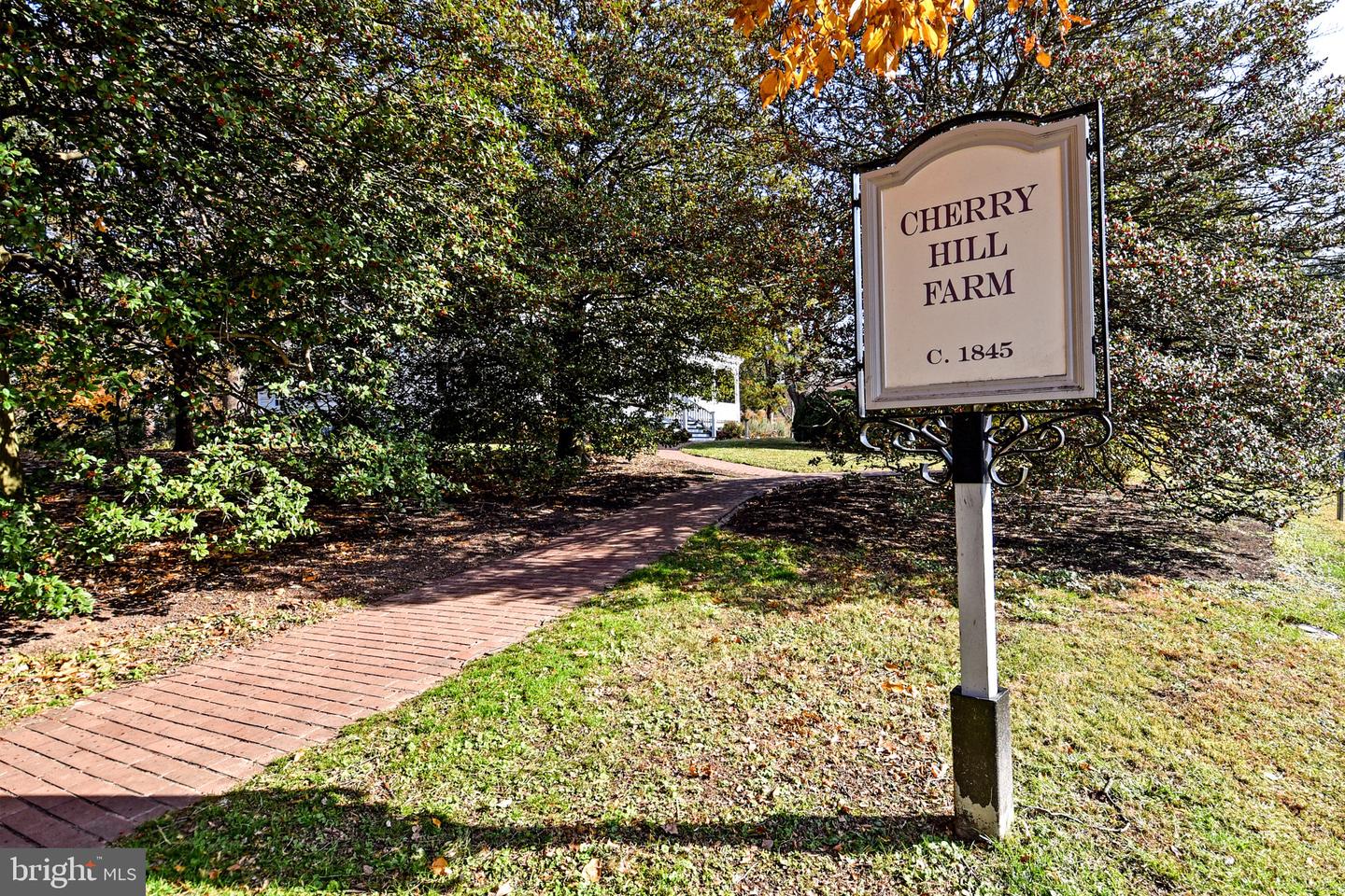 7328 LEE HWY #102, FALLS CHURCH, Virginia 22046, 1 Bedroom Bedrooms, ,1 BathroomBathrooms,Residential,For sale,7328 LEE HWY #102,VAFX2273364 MLS # VAFX2273364