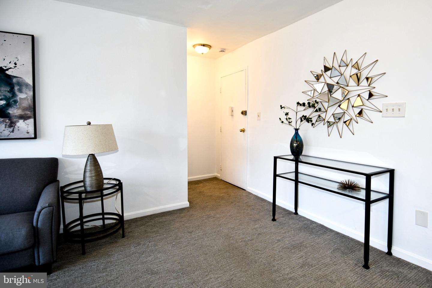 7328 LEE HWY #102, FALLS CHURCH, Virginia 22046, 1 Bedroom Bedrooms, ,1 BathroomBathrooms,Residential,For sale,7328 LEE HWY #102,VAFX2273364 MLS # VAFX2273364