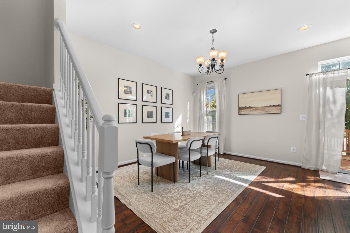 4133 GROVER GLEN CT, FAIRFAX, Virginia 22030, 4 Bedrooms Bedrooms, ,3 BathroomsBathrooms,Residential,For sale,4133 GROVER GLEN CT,VAFX2273370 MLS # VAFX2273370