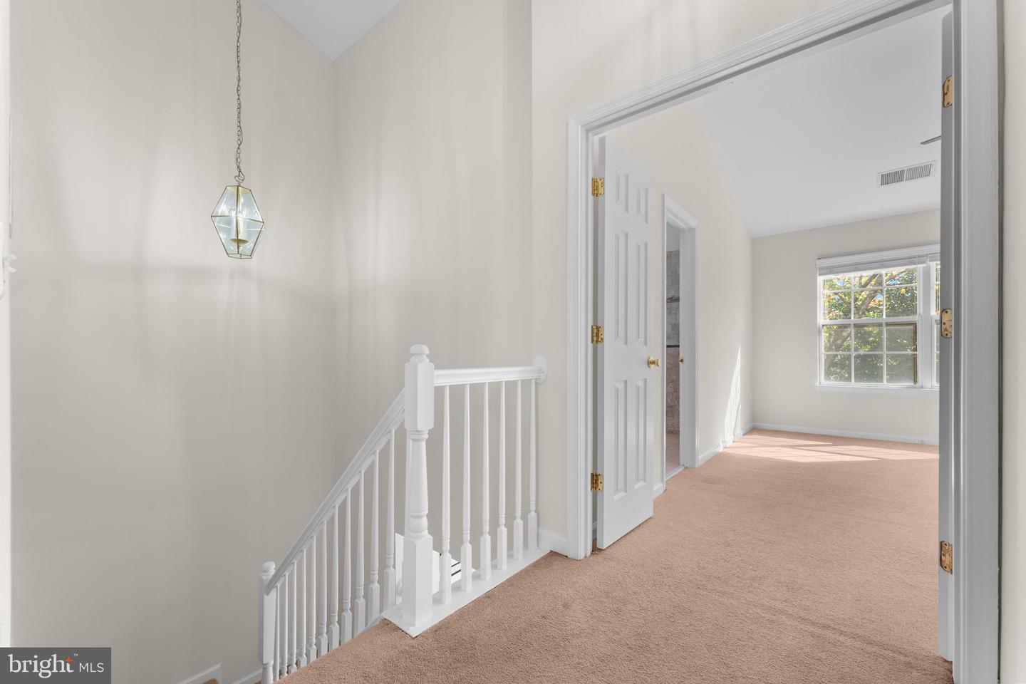 4133 GROVER GLEN CT, FAIRFAX, Virginia 22030, 4 Bedrooms Bedrooms, ,3 BathroomsBathrooms,Residential,For sale,4133 GROVER GLEN CT,VAFX2273370 MLS # VAFX2273370