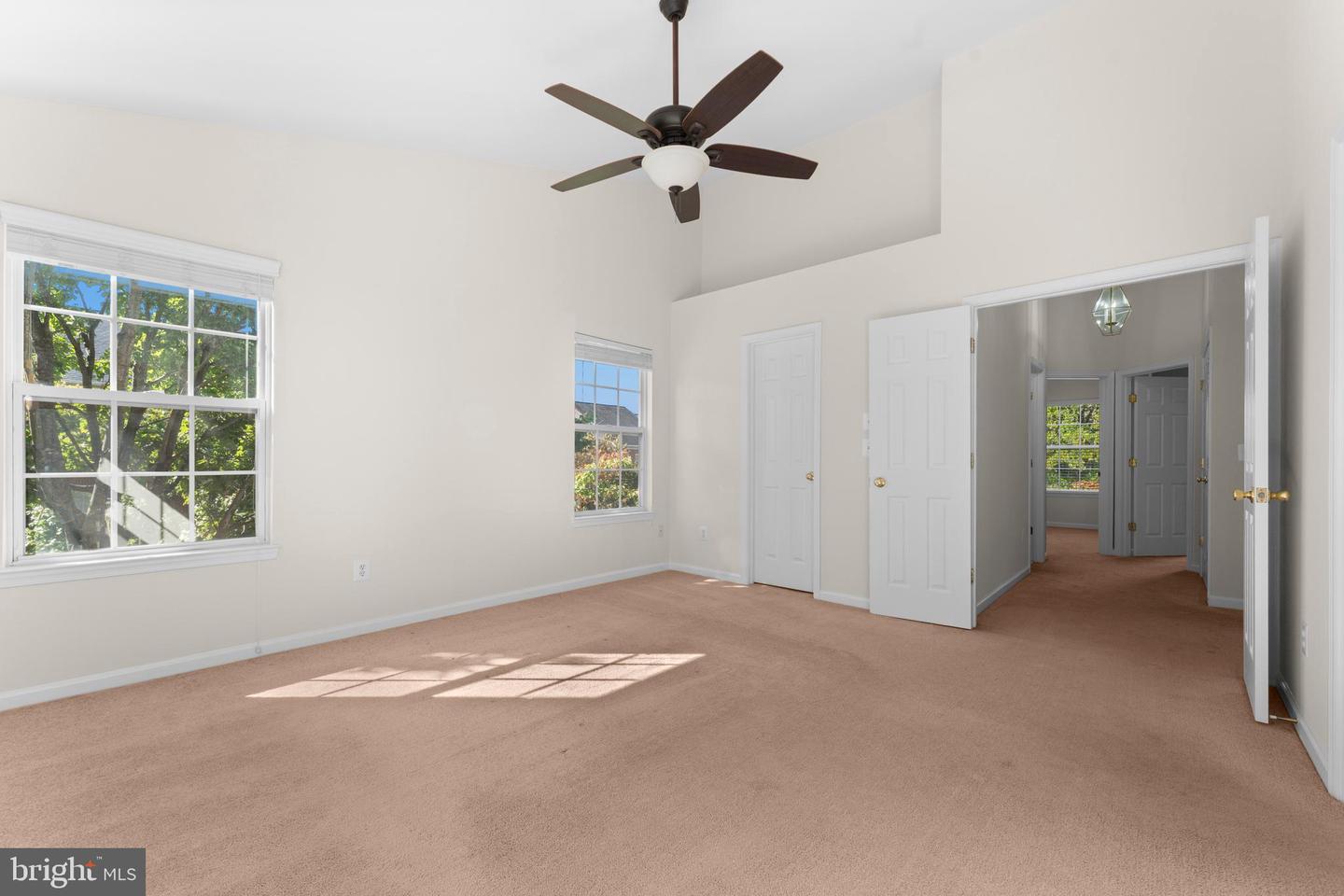 4133 GROVER GLEN CT, FAIRFAX, Virginia 22030, 4 Bedrooms Bedrooms, ,3 BathroomsBathrooms,Residential,For sale,4133 GROVER GLEN CT,VAFX2273370 MLS # VAFX2273370