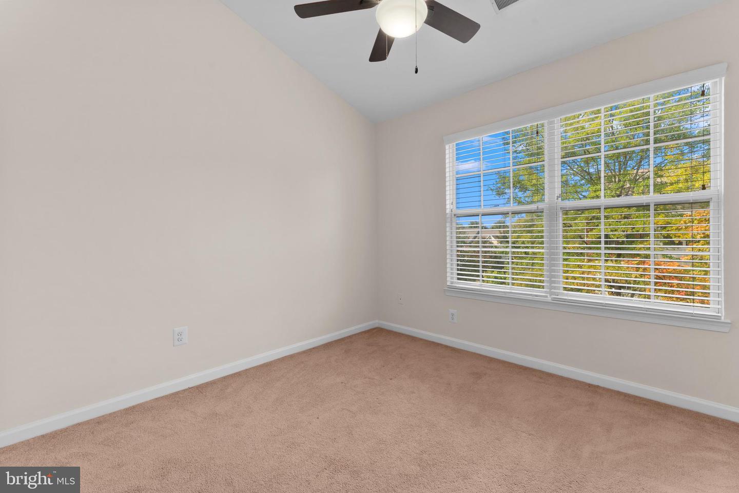 4133 GROVER GLEN CT, FAIRFAX, Virginia 22030, 4 Bedrooms Bedrooms, ,3 BathroomsBathrooms,Residential,For sale,4133 GROVER GLEN CT,VAFX2273370 MLS # VAFX2273370