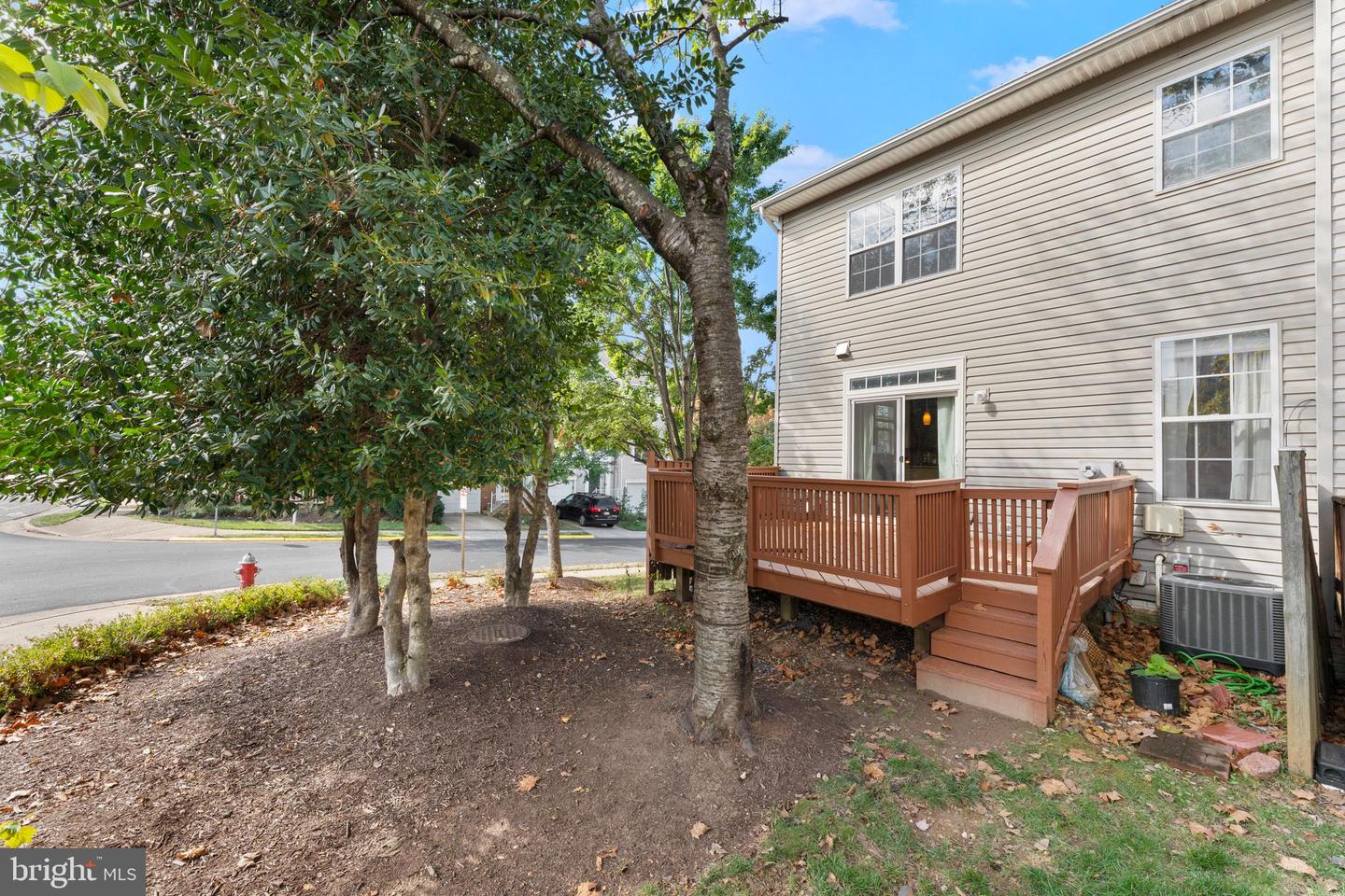 4133 GROVER GLEN CT, FAIRFAX, Virginia 22030, 4 Bedrooms Bedrooms, ,3 BathroomsBathrooms,Residential,For sale,4133 GROVER GLEN CT,VAFX2273370 MLS # VAFX2273370