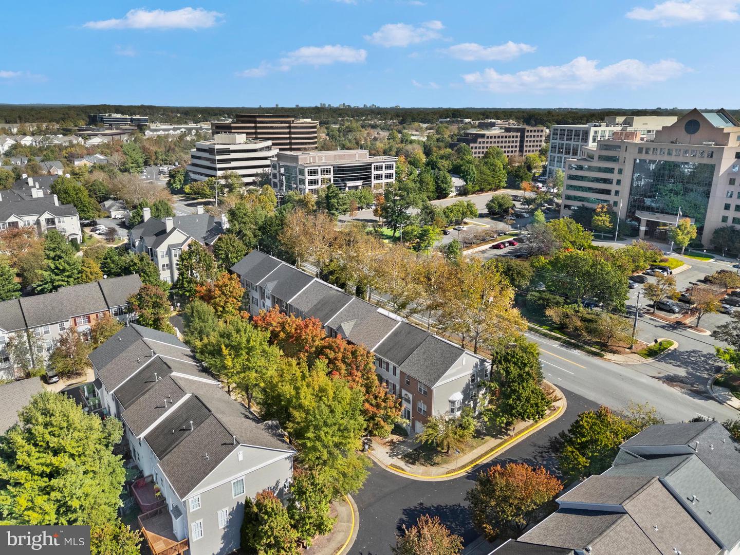 4133 GROVER GLEN CT, FAIRFAX, Virginia 22030, 4 Bedrooms Bedrooms, ,3 BathroomsBathrooms,Residential,For sale,4133 GROVER GLEN CT,VAFX2273370 MLS # VAFX2273370