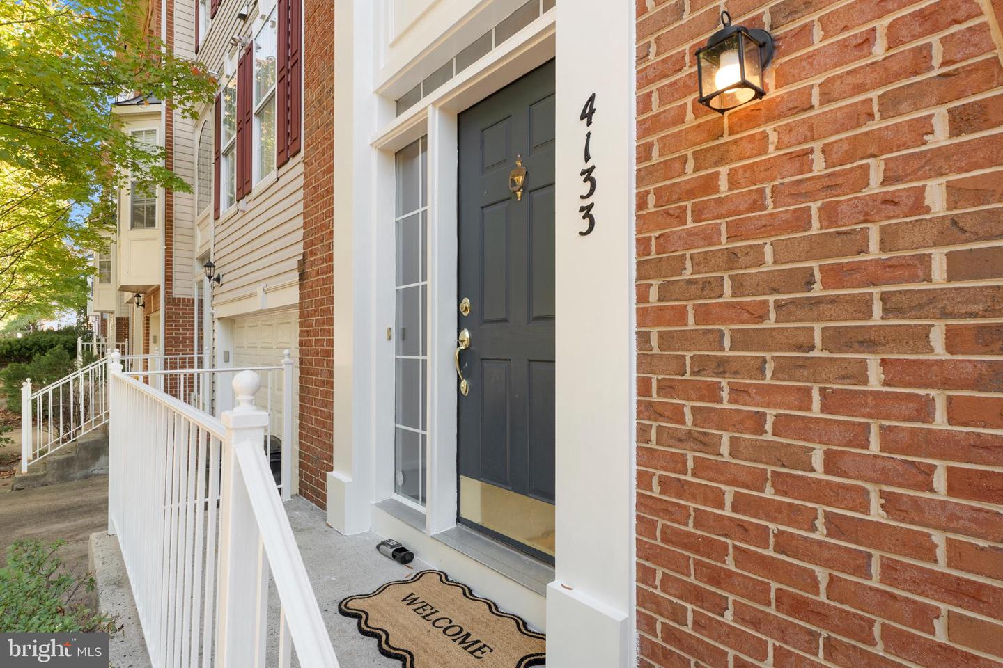 4133 GROVER GLEN CT, FAIRFAX, Virginia 22030, 4 Bedrooms Bedrooms, ,3 BathroomsBathrooms,Residential,For sale,4133 GROVER GLEN CT,VAFX2273370 MLS # VAFX2273370