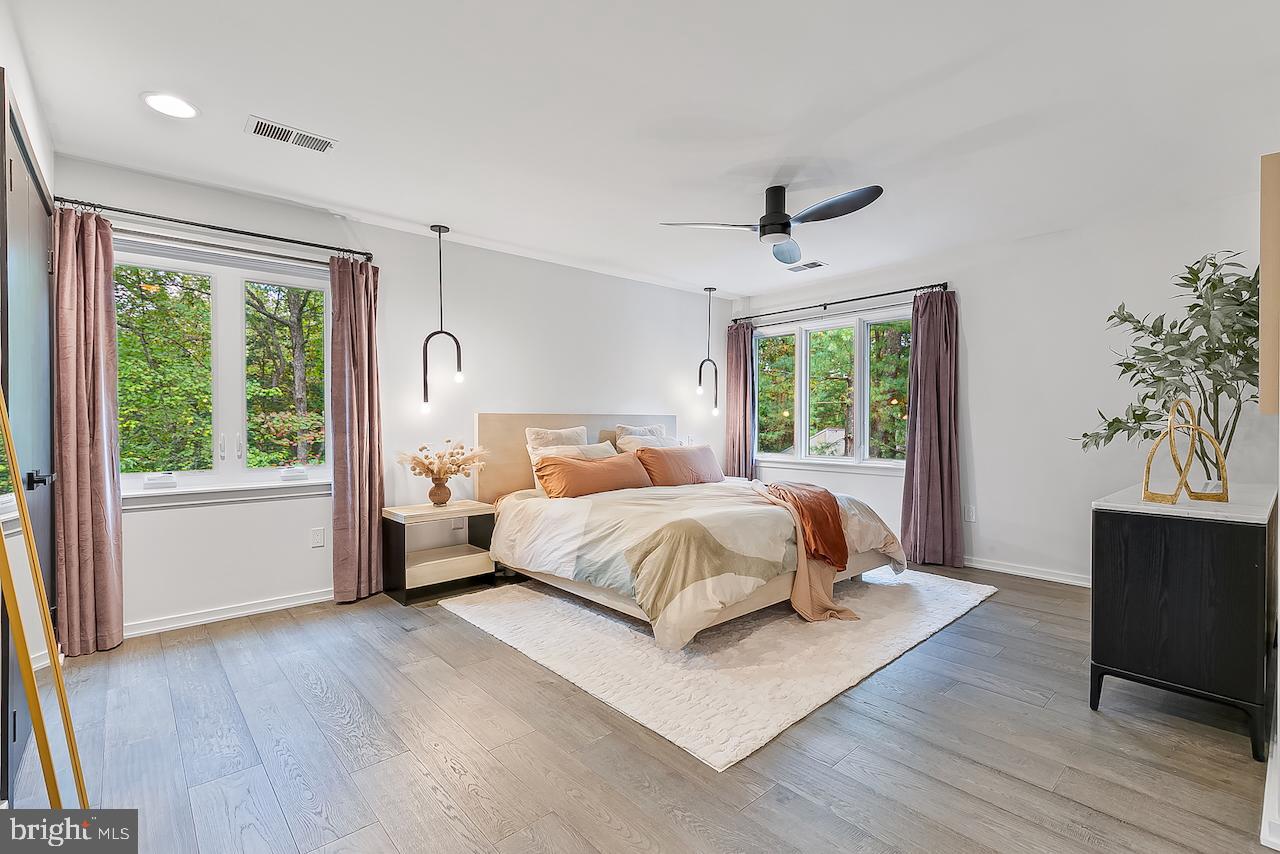 11713 SUMACS ST, OAKTON, Virginia 22124, 4 Bedrooms Bedrooms, 16 Rooms Rooms,3 BathroomsBathrooms,Residential,For sale,11713 SUMACS ST,VAFX2273374 MLS # VAFX2273374