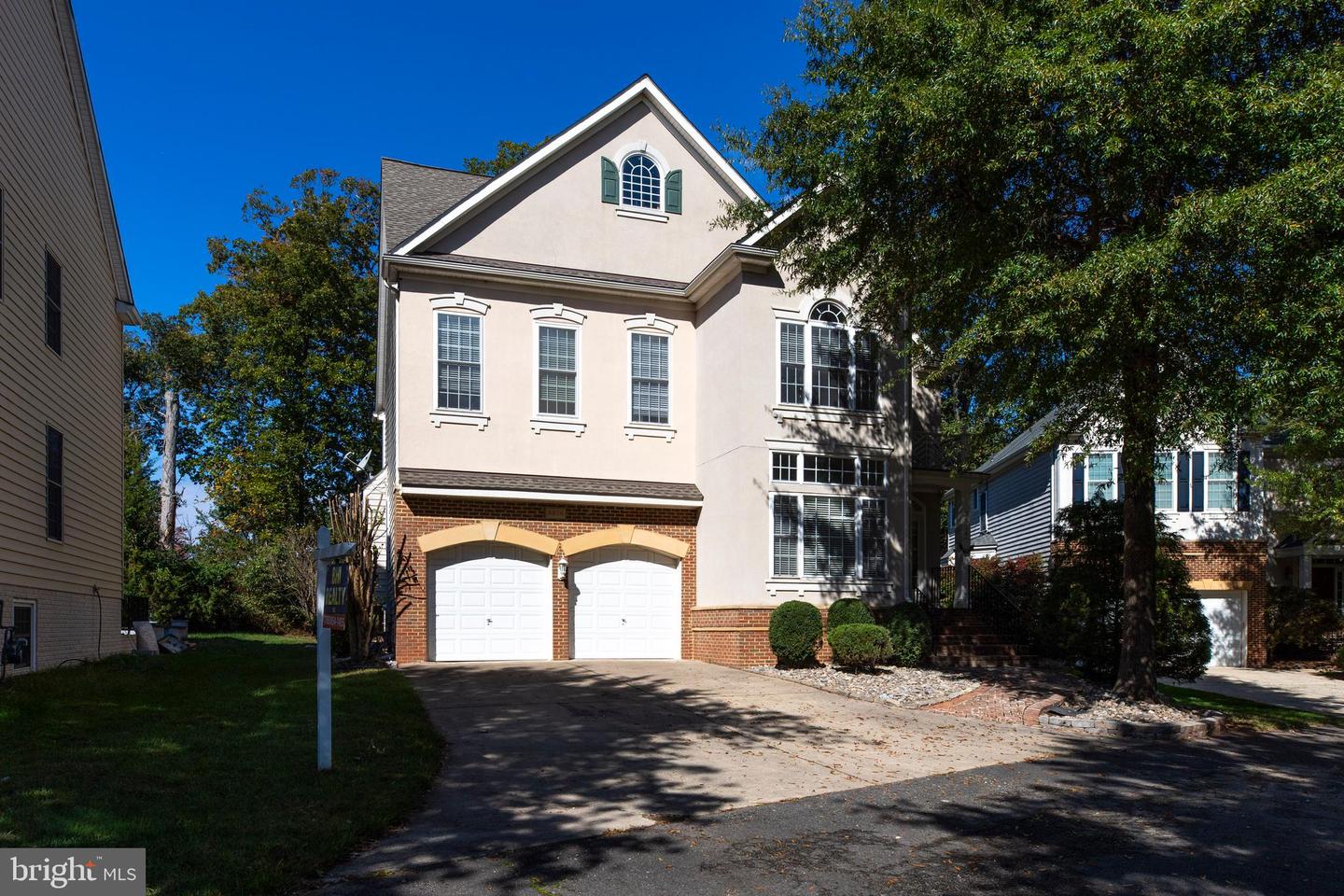 3814 HIGHLAND OAKS DR, FAIRFAX, Virginia 22033, 5 Bedrooms Bedrooms, ,3 BathroomsBathrooms,Residential,For sale,3814 HIGHLAND OAKS DR,VAFX2273380 MLS # VAFX2273380