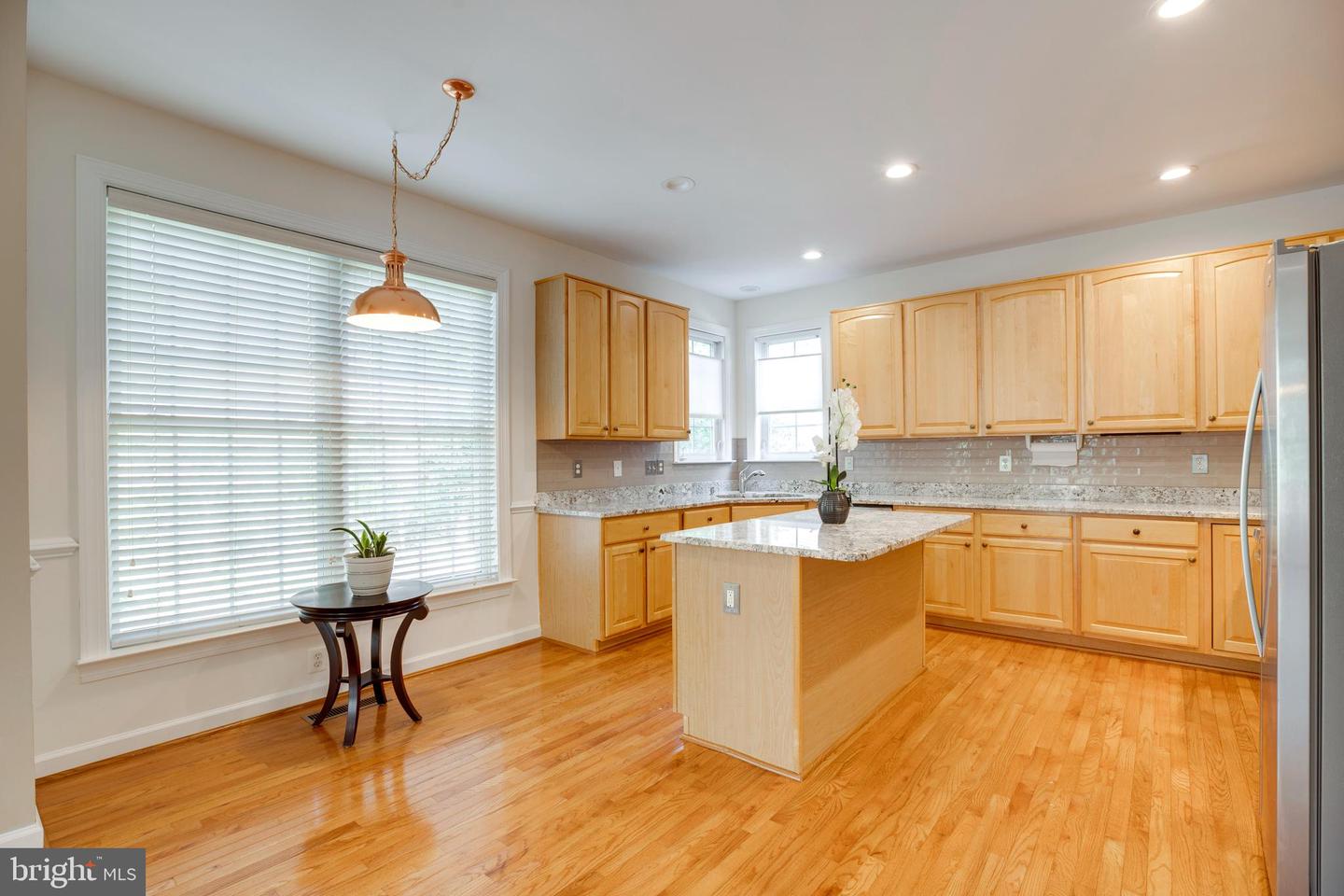3814 HIGHLAND OAKS DR, FAIRFAX, Virginia 22033, 5 Bedrooms Bedrooms, ,3 BathroomsBathrooms,Residential,For sale,3814 HIGHLAND OAKS DR,VAFX2273380 MLS # VAFX2273380