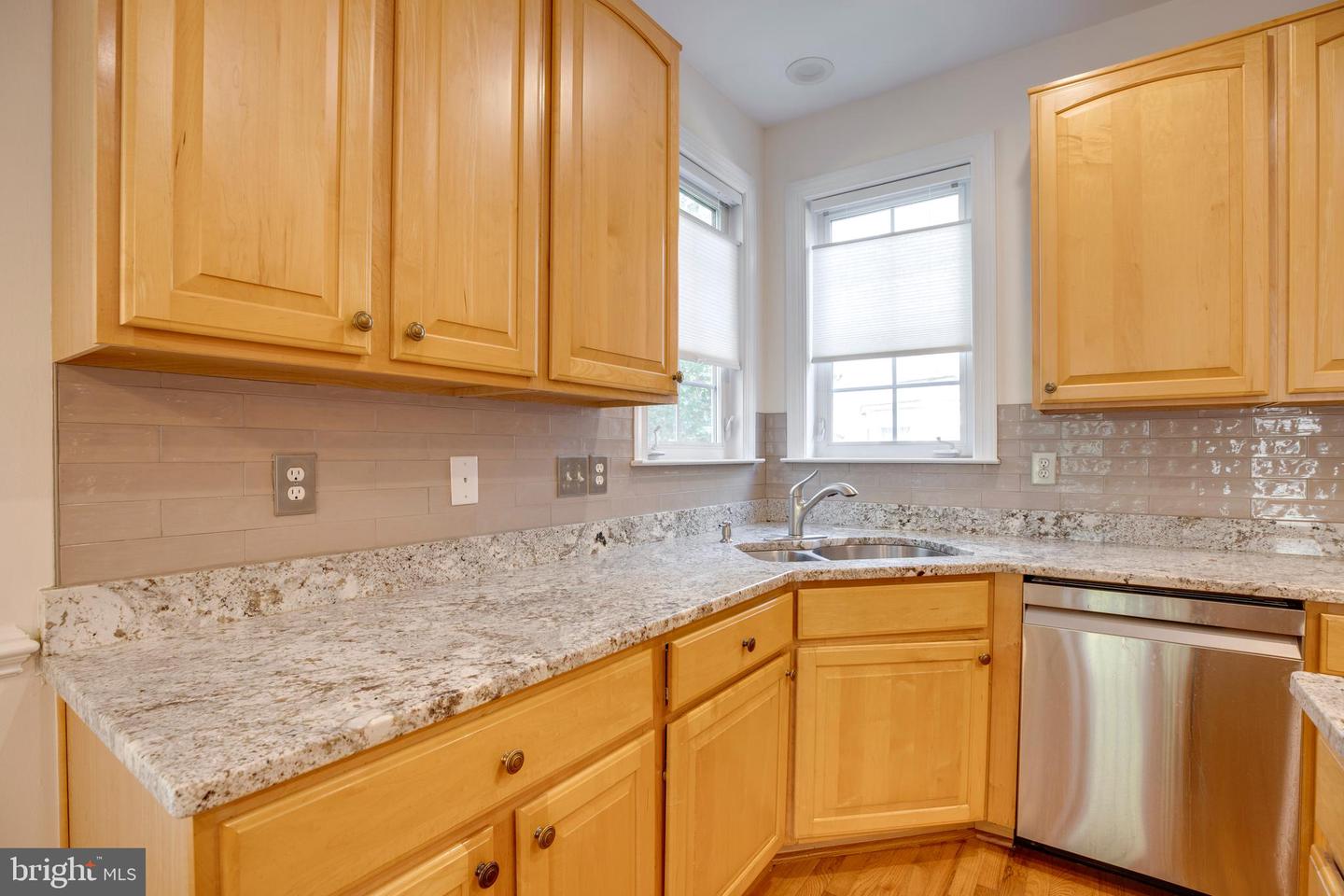 3814 HIGHLAND OAKS DR, FAIRFAX, Virginia 22033, 5 Bedrooms Bedrooms, ,3 BathroomsBathrooms,Residential,For sale,3814 HIGHLAND OAKS DR,VAFX2273380 MLS # VAFX2273380