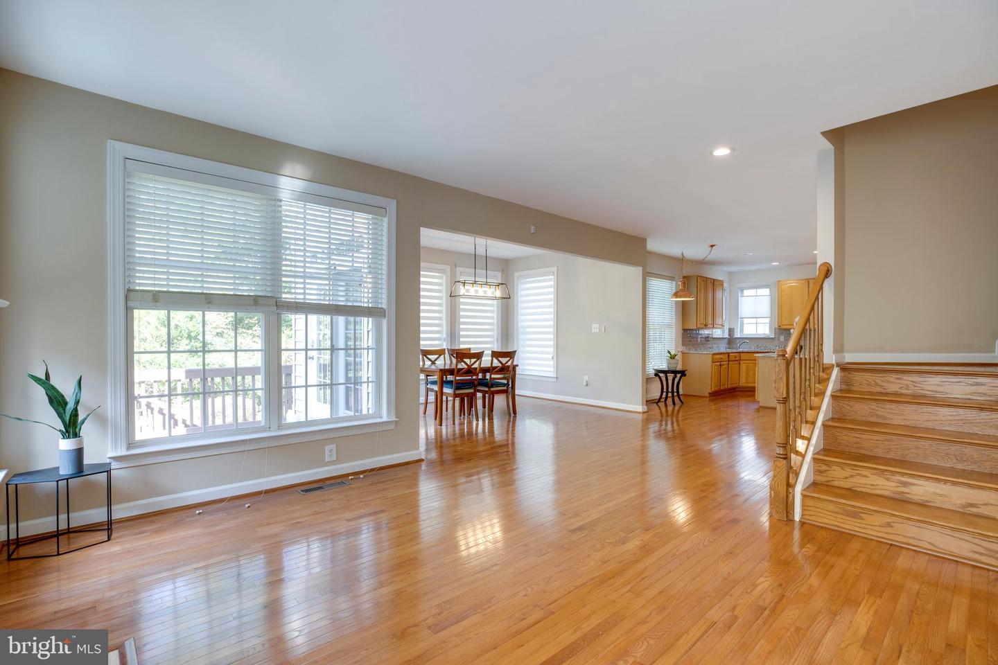 3814 HIGHLAND OAKS DR, FAIRFAX, Virginia 22033, 5 Bedrooms Bedrooms, ,3 BathroomsBathrooms,Residential,For sale,3814 HIGHLAND OAKS DR,VAFX2273380 MLS # VAFX2273380