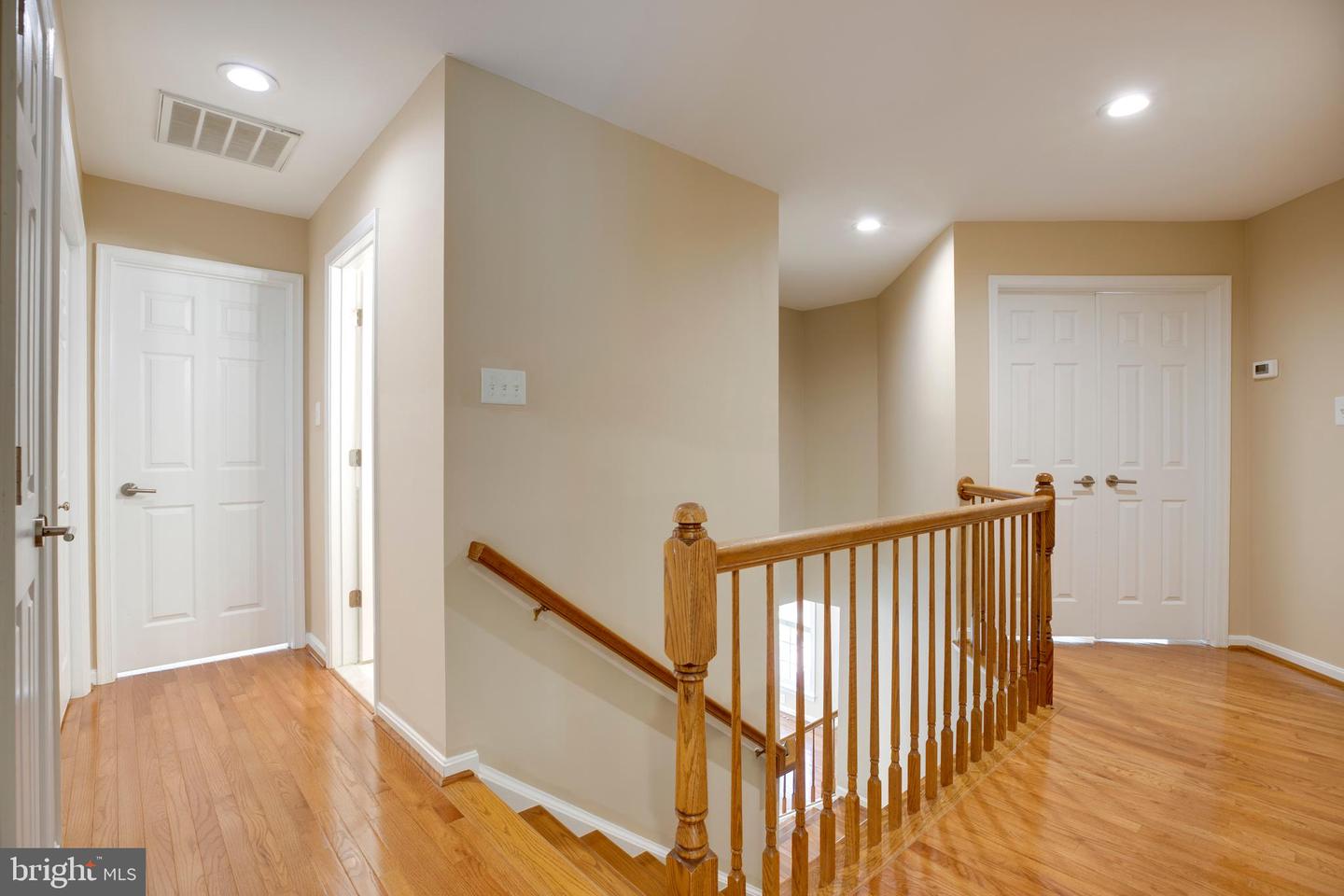 3814 HIGHLAND OAKS DR, FAIRFAX, Virginia 22033, 5 Bedrooms Bedrooms, ,3 BathroomsBathrooms,Residential,For sale,3814 HIGHLAND OAKS DR,VAFX2273380 MLS # VAFX2273380
