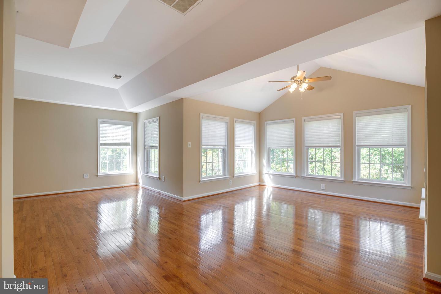 3814 HIGHLAND OAKS DR, FAIRFAX, Virginia 22033, 5 Bedrooms Bedrooms, ,3 BathroomsBathrooms,Residential,For sale,3814 HIGHLAND OAKS DR,VAFX2273380 MLS # VAFX2273380