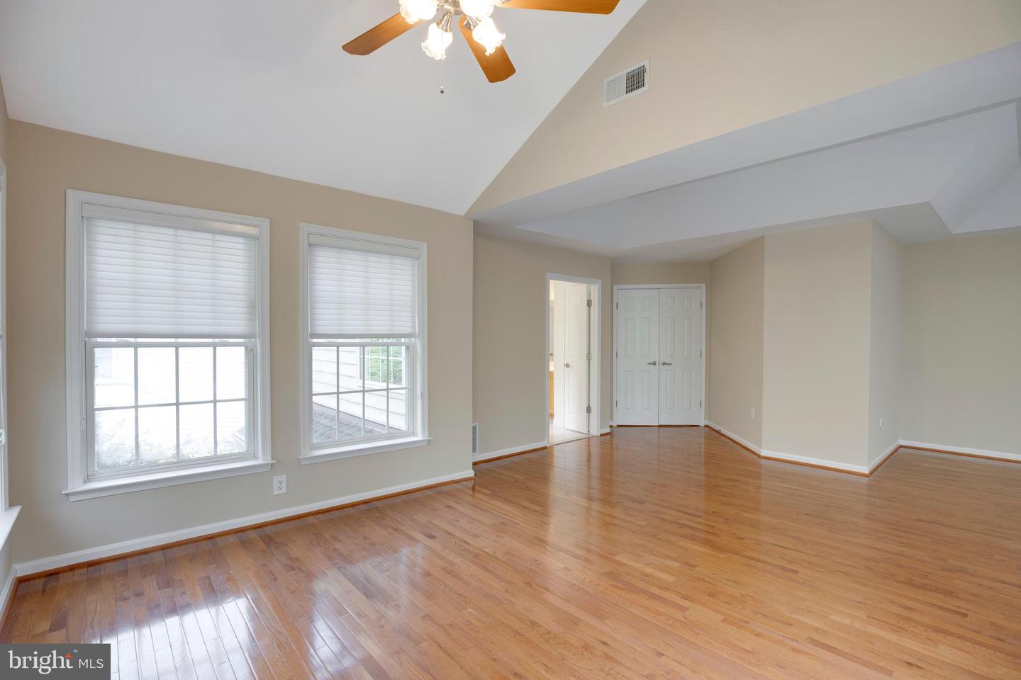 3814 HIGHLAND OAKS DR, FAIRFAX, Virginia 22033, 5 Bedrooms Bedrooms, ,3 BathroomsBathrooms,Residential,For sale,3814 HIGHLAND OAKS DR,VAFX2273380 MLS # VAFX2273380