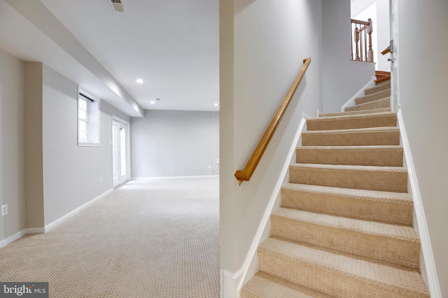 3814 HIGHLAND OAKS DR, FAIRFAX, Virginia 22033, 5 Bedrooms Bedrooms, ,3 BathroomsBathrooms,Residential,For sale,3814 HIGHLAND OAKS DR,VAFX2273380 MLS # VAFX2273380