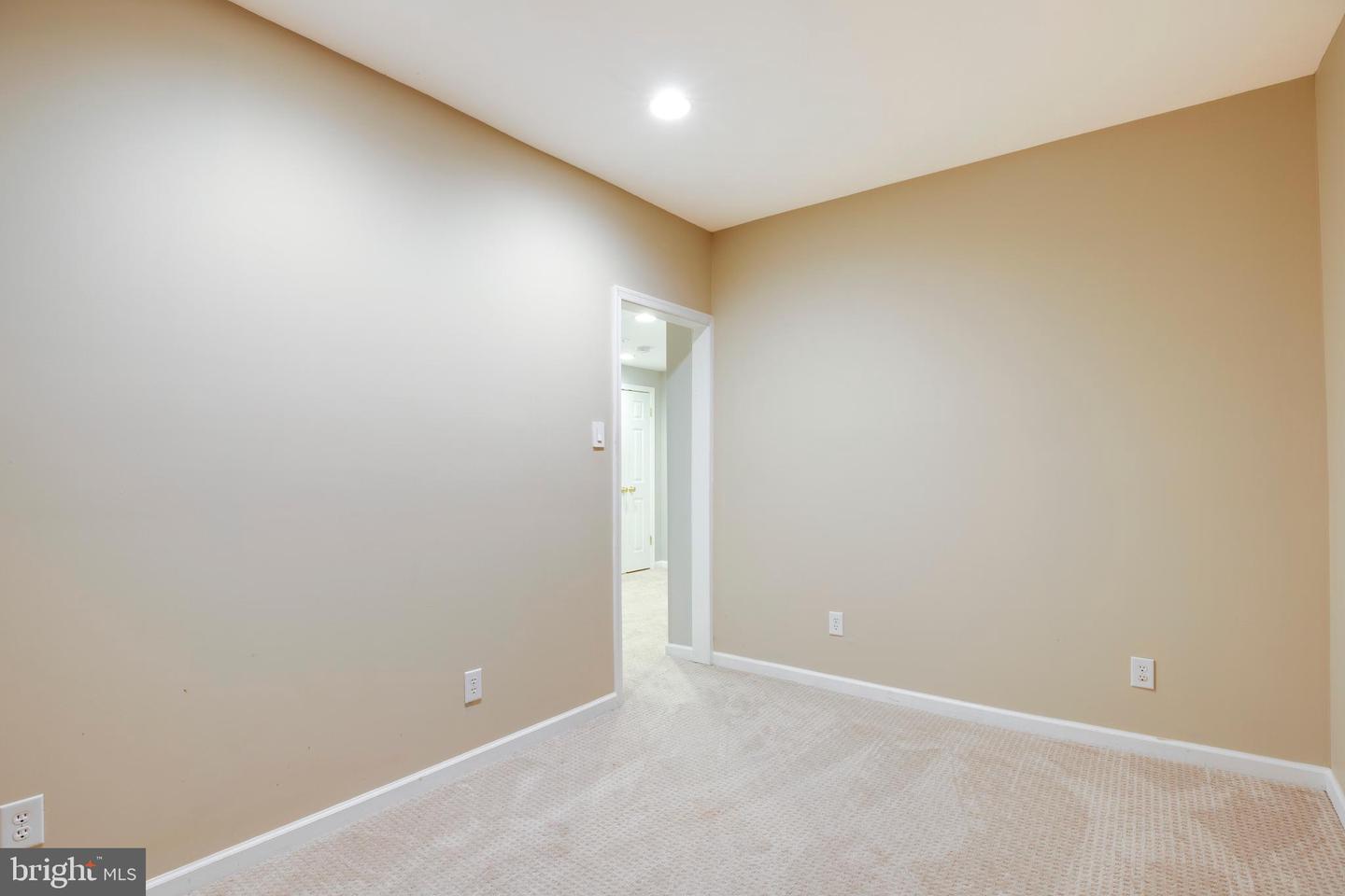 3814 HIGHLAND OAKS DR, FAIRFAX, Virginia 22033, 5 Bedrooms Bedrooms, ,3 BathroomsBathrooms,Residential,For sale,3814 HIGHLAND OAKS DR,VAFX2273380 MLS # VAFX2273380