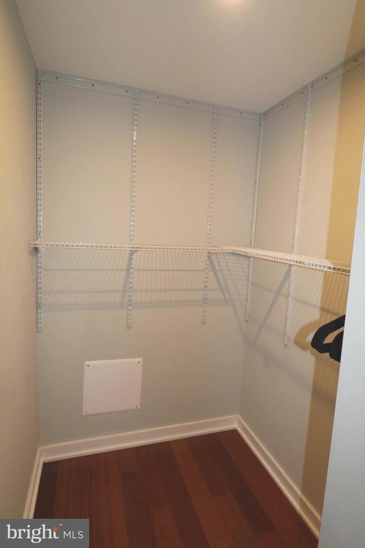 4106 GAULT PL NE #5, WASHINGTON, District Of Columbia 20019, 2 Bedrooms Bedrooms, ,2 BathroomsBathrooms,Residential,For sale,4106 GAULT PL NE #5,DCDC2226178 MLS # DCDC2226178