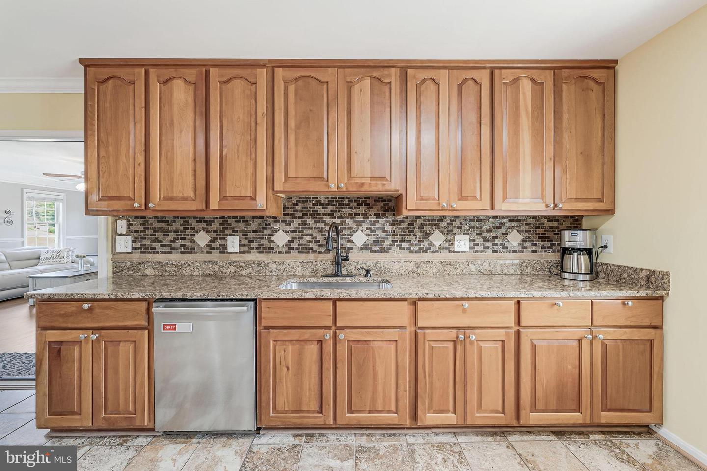 124 OLD MILL LN, WARRENTON, Virginia 20186, 3 Bedrooms Bedrooms, ,2 BathroomsBathrooms,Residential,For sale,124 OLD MILL LN,VAFQ2019328 MLS # VAFQ2019328