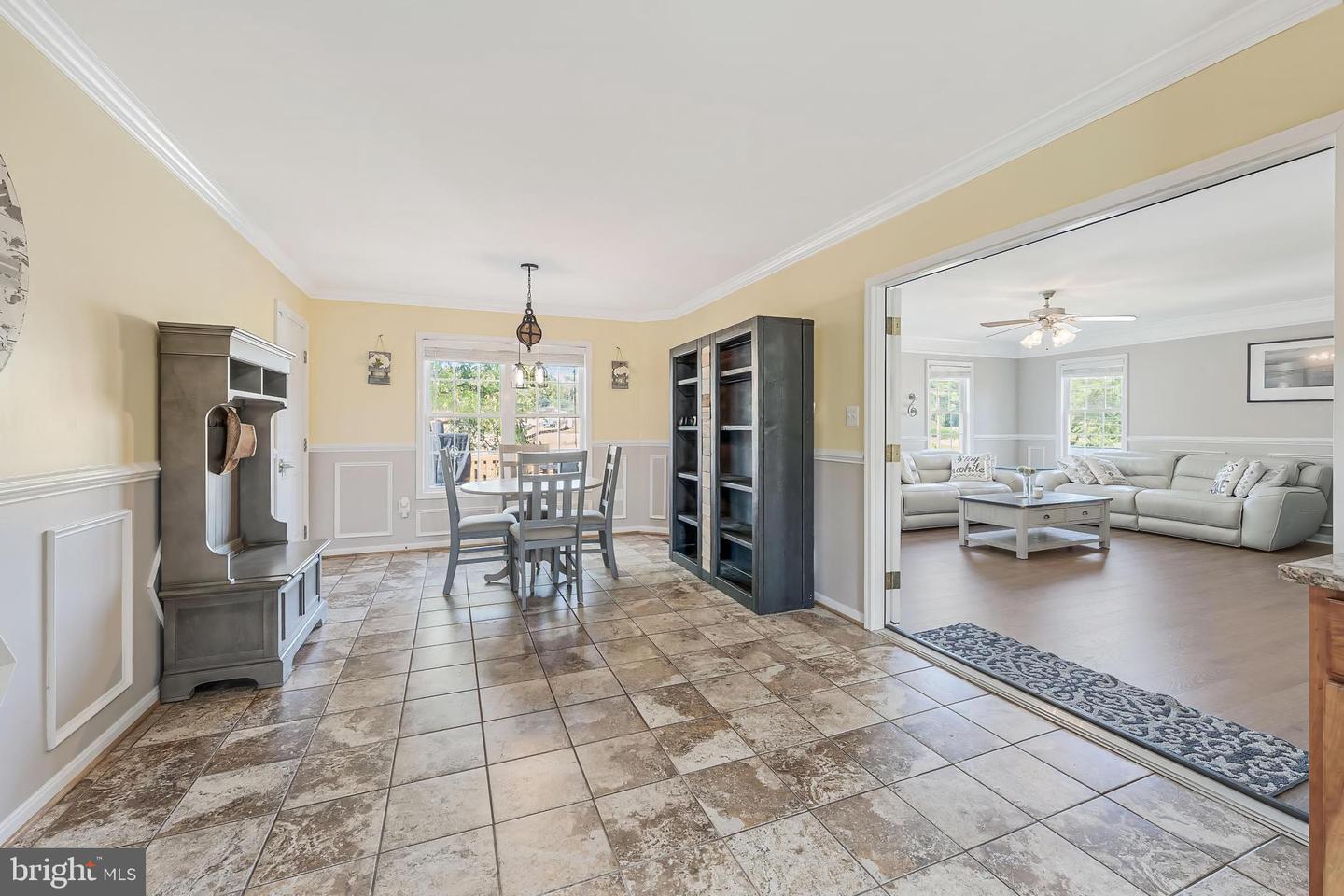 124 OLD MILL LN, WARRENTON, Virginia 20186, 3 Bedrooms Bedrooms, ,2 BathroomsBathrooms,Residential,For sale,124 OLD MILL LN,VAFQ2019328 MLS # VAFQ2019328