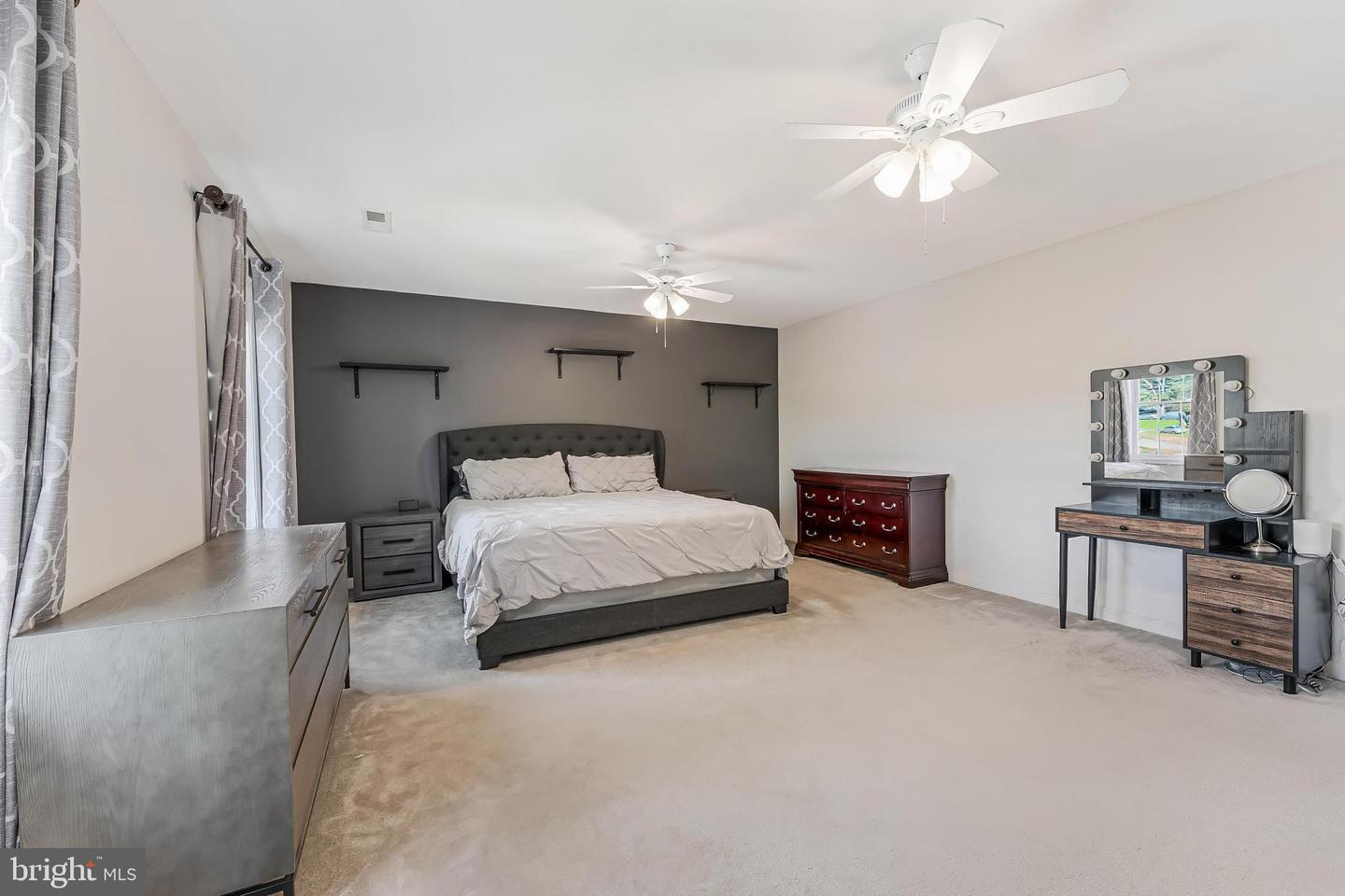 124 OLD MILL LN, WARRENTON, Virginia 20186, 3 Bedrooms Bedrooms, ,2 BathroomsBathrooms,Residential,For sale,124 OLD MILL LN,VAFQ2019328 MLS # VAFQ2019328