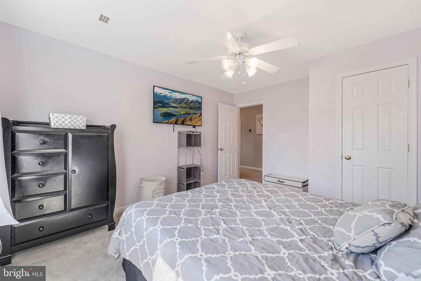 124 OLD MILL LN, WARRENTON, Virginia 20186, 3 Bedrooms Bedrooms, ,2 BathroomsBathrooms,Residential,For sale,124 OLD MILL LN,VAFQ2019328 MLS # VAFQ2019328