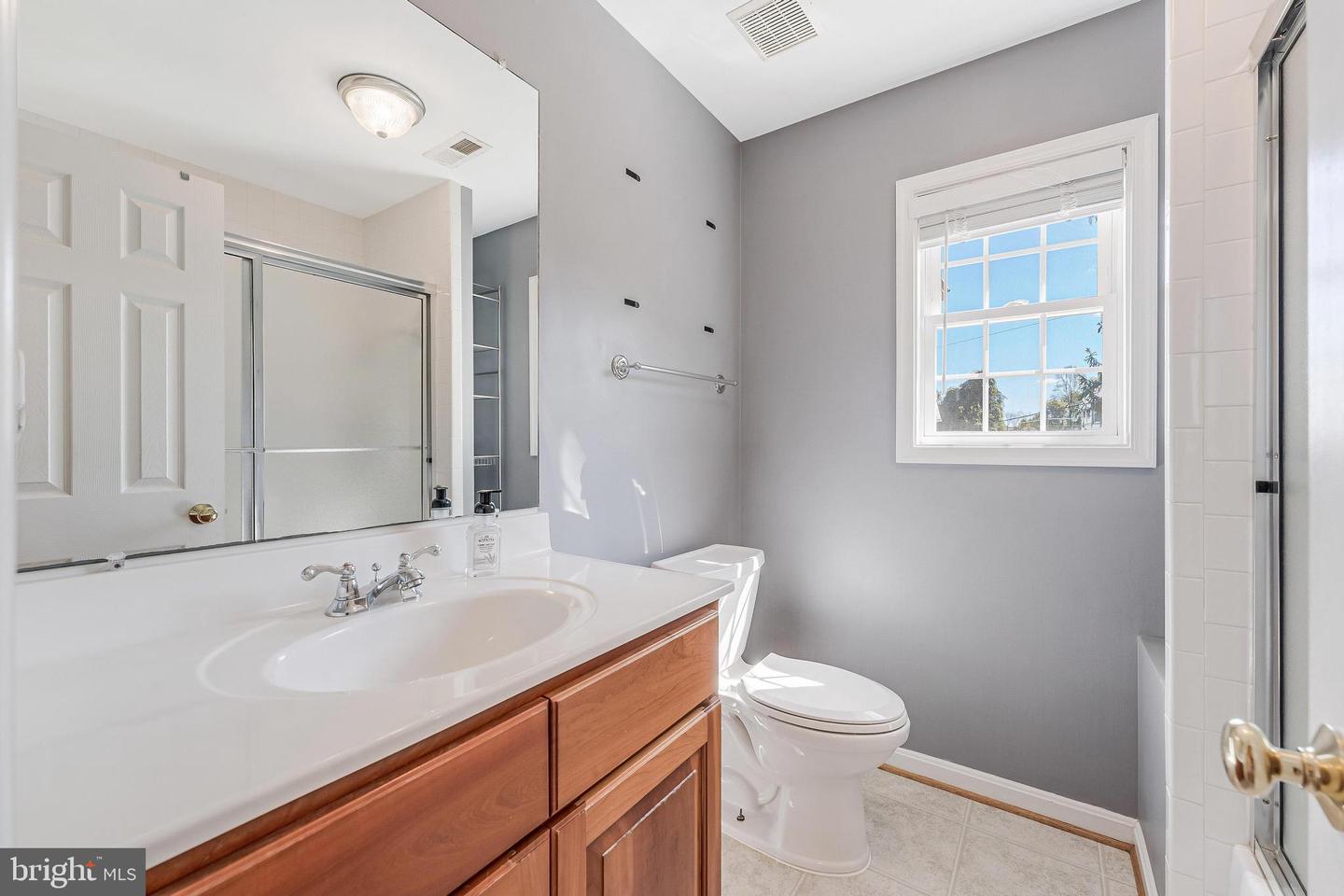 124 OLD MILL LN, WARRENTON, Virginia 20186, 3 Bedrooms Bedrooms, ,2 BathroomsBathrooms,Residential,For sale,124 OLD MILL LN,VAFQ2019328 MLS # VAFQ2019328