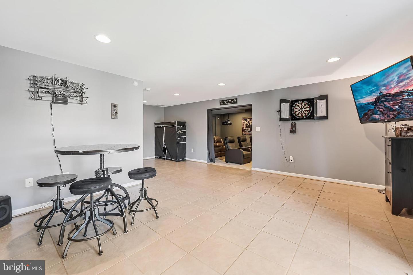 124 OLD MILL LN, WARRENTON, Virginia 20186, 3 Bedrooms Bedrooms, ,2 BathroomsBathrooms,Residential,For sale,124 OLD MILL LN,VAFQ2019328 MLS # VAFQ2019328