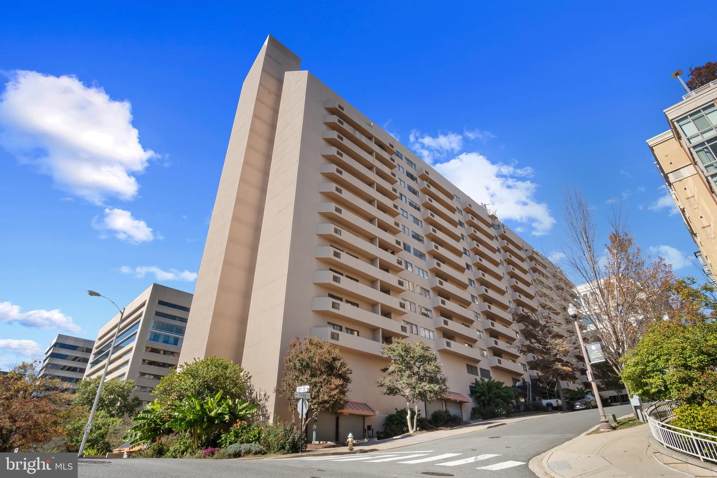 1301 N COURTHOUSE RD #1401, ARLINGTON, Virginia 22201, 2 Bedrooms Bedrooms, 4 Rooms Rooms,2 BathroomsBathrooms,Residential,For sale,1301 N COURTHOUSE RD #1401,VAAR2064702 MLS # VAAR2064702