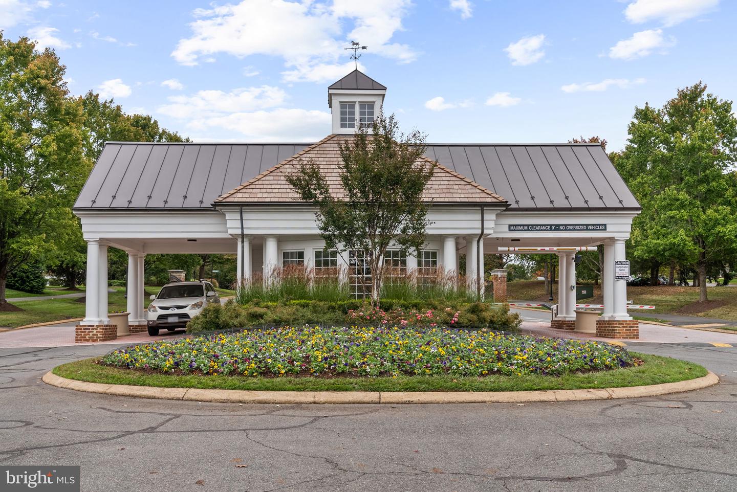 5421 SHERMAN OAKS CT, HAYMARKET, Virginia 20169, 5 Bedrooms Bedrooms, 24 Rooms Rooms,4 BathroomsBathrooms,Residential,For sale,5421 SHERMAN OAKS CT,VAPW2105668 MLS # VAPW2105668