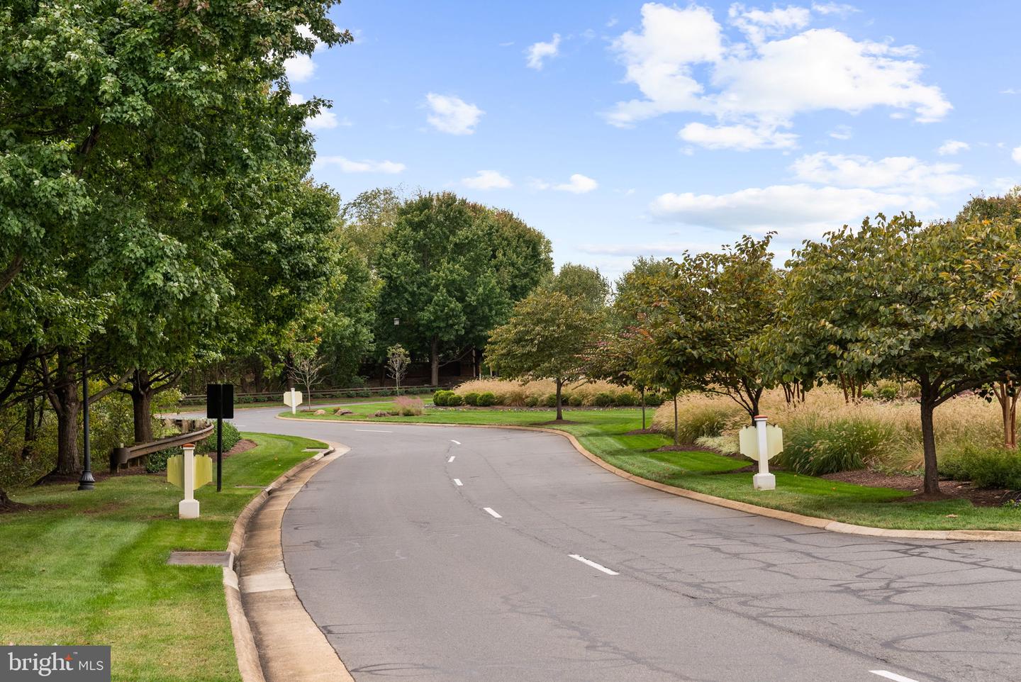 5421 SHERMAN OAKS CT, HAYMARKET, Virginia 20169, 5 Bedrooms Bedrooms, 24 Rooms Rooms,4 BathroomsBathrooms,Residential,For sale,5421 SHERMAN OAKS CT,VAPW2105668 MLS # VAPW2105668
