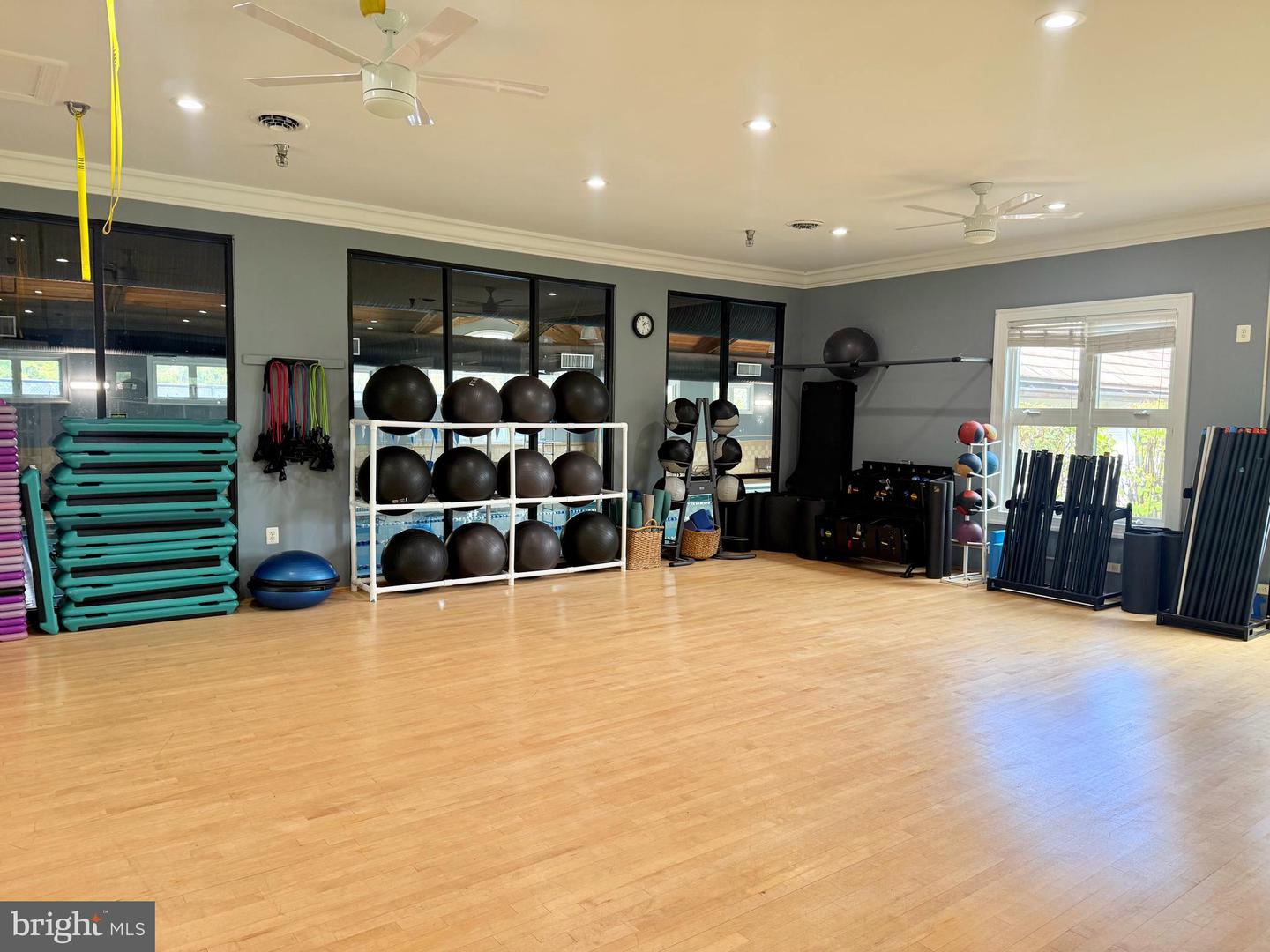 5421 SHERMAN OAKS CT, HAYMARKET, Virginia 20169, 5 Bedrooms Bedrooms, 24 Rooms Rooms,4 BathroomsBathrooms,Residential,For sale,5421 SHERMAN OAKS CT,VAPW2105668 MLS # VAPW2105668
