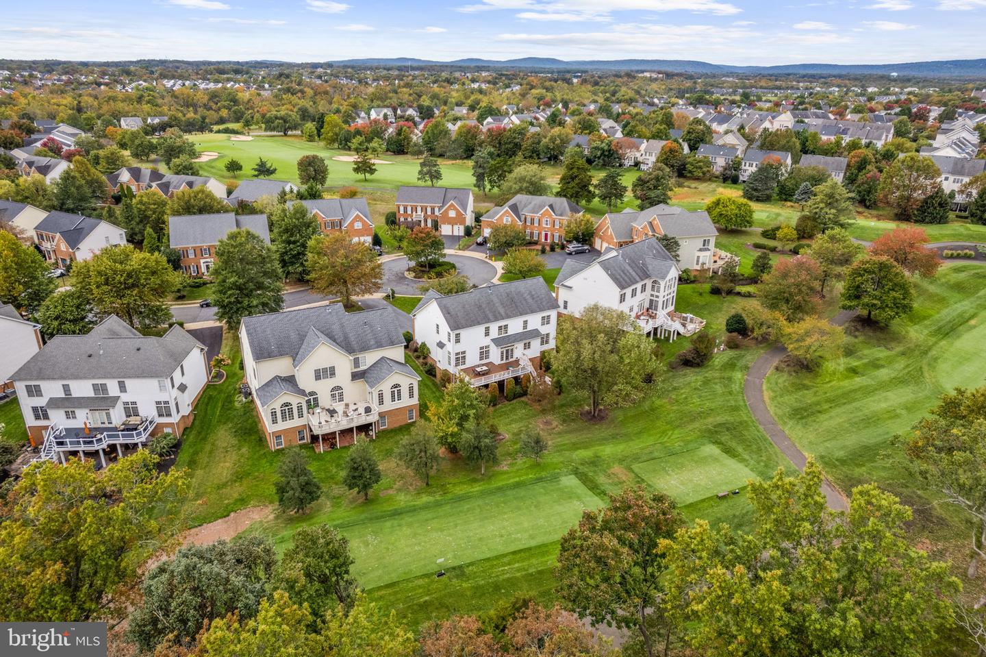 5421 SHERMAN OAKS CT, HAYMARKET, Virginia 20169, 5 Bedrooms Bedrooms, 24 Rooms Rooms,4 BathroomsBathrooms,Residential,For sale,5421 SHERMAN OAKS CT,VAPW2105668 MLS # VAPW2105668