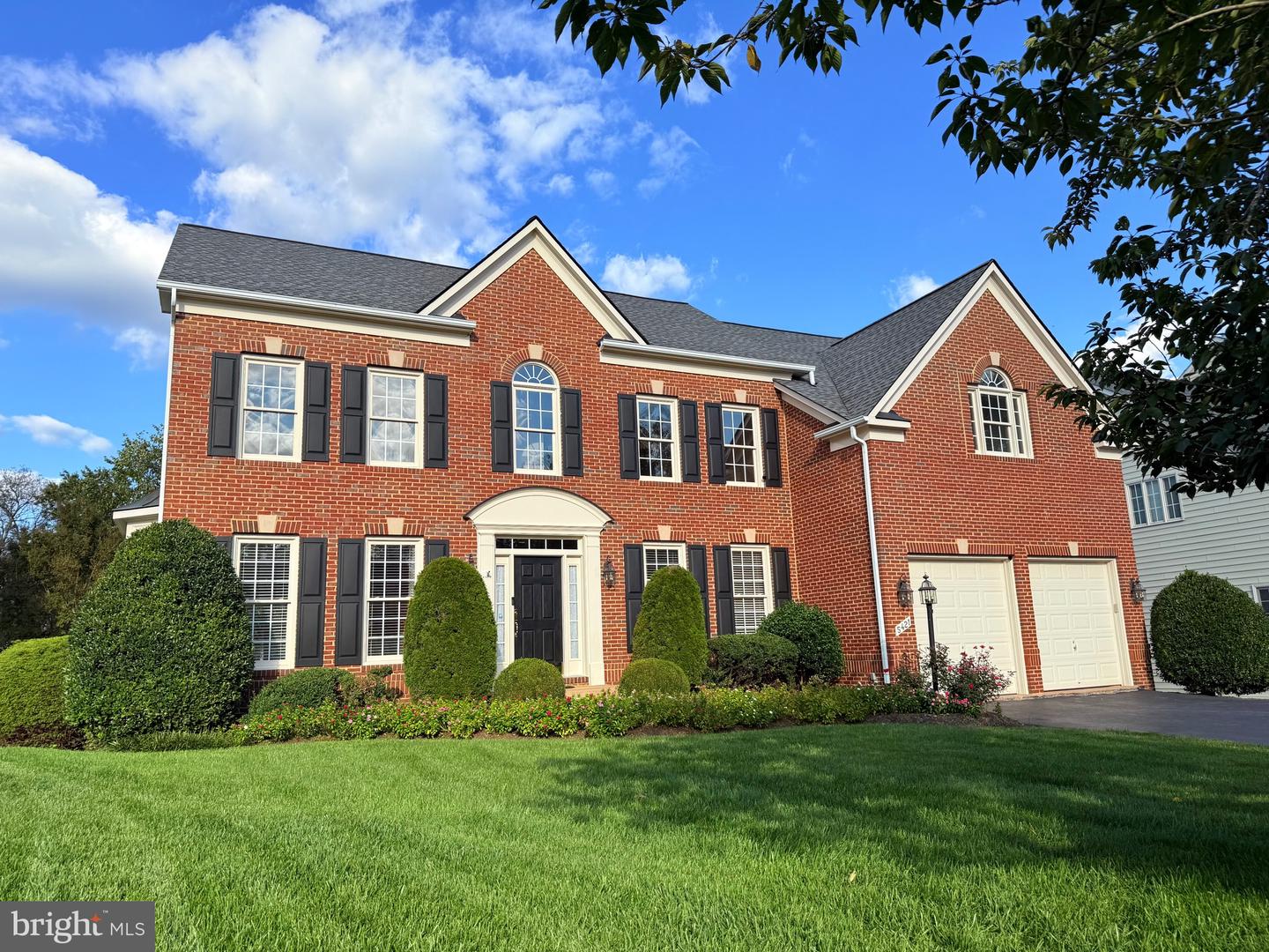 5421 SHERMAN OAKS CT, HAYMARKET, Virginia 20169, 5 Bedrooms Bedrooms, 24 Rooms Rooms,4 BathroomsBathrooms,Residential,For sale,5421 SHERMAN OAKS CT,VAPW2105668 MLS # VAPW2105668