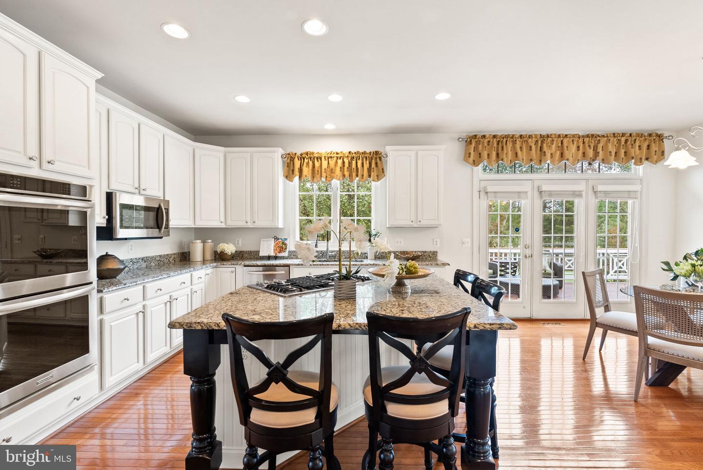 5421 SHERMAN OAKS CT, HAYMARKET, Virginia 20169, 5 Bedrooms Bedrooms, 24 Rooms Rooms,4 BathroomsBathrooms,Residential,For sale,5421 SHERMAN OAKS CT,VAPW2105668 MLS # VAPW2105668