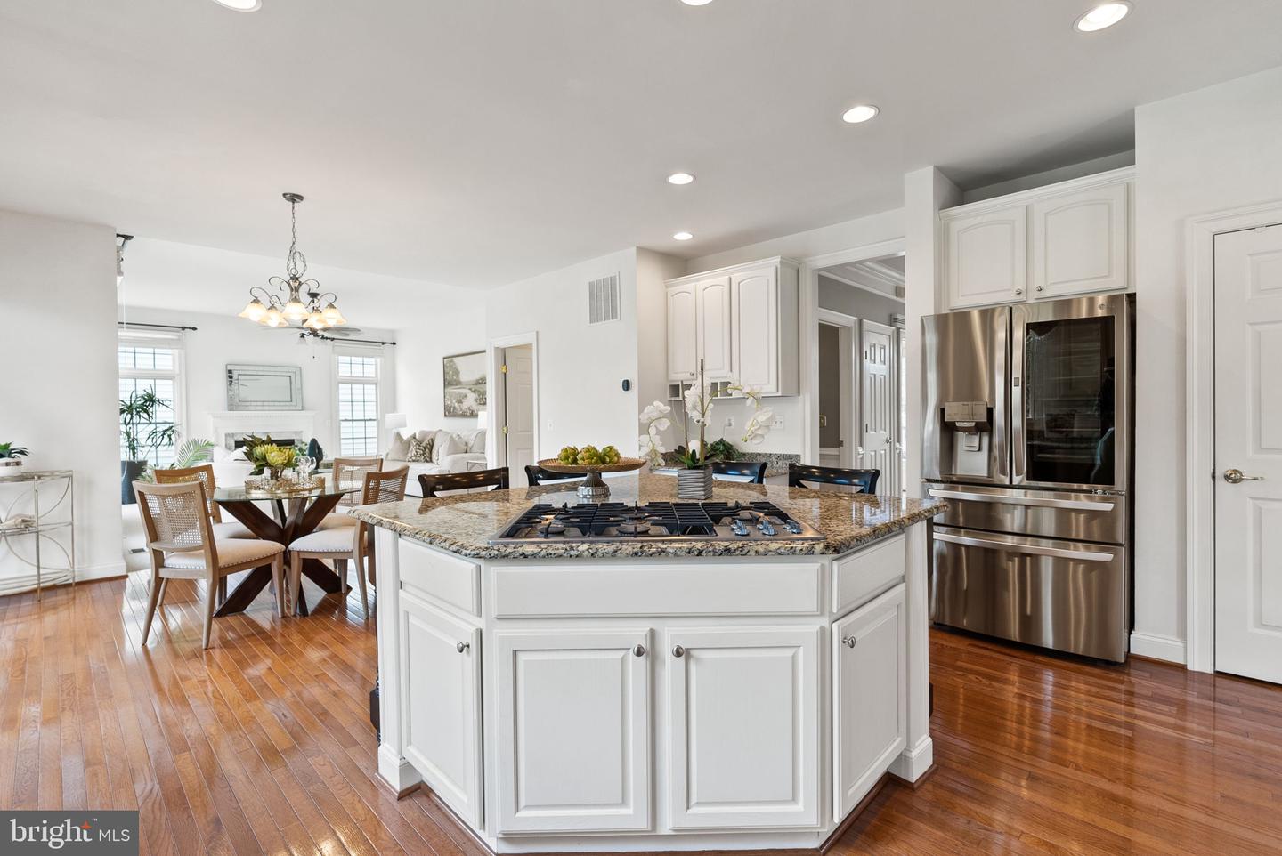 5421 SHERMAN OAKS CT, HAYMARKET, Virginia 20169, 5 Bedrooms Bedrooms, 24 Rooms Rooms,4 BathroomsBathrooms,Residential,For sale,5421 SHERMAN OAKS CT,VAPW2105668 MLS # VAPW2105668