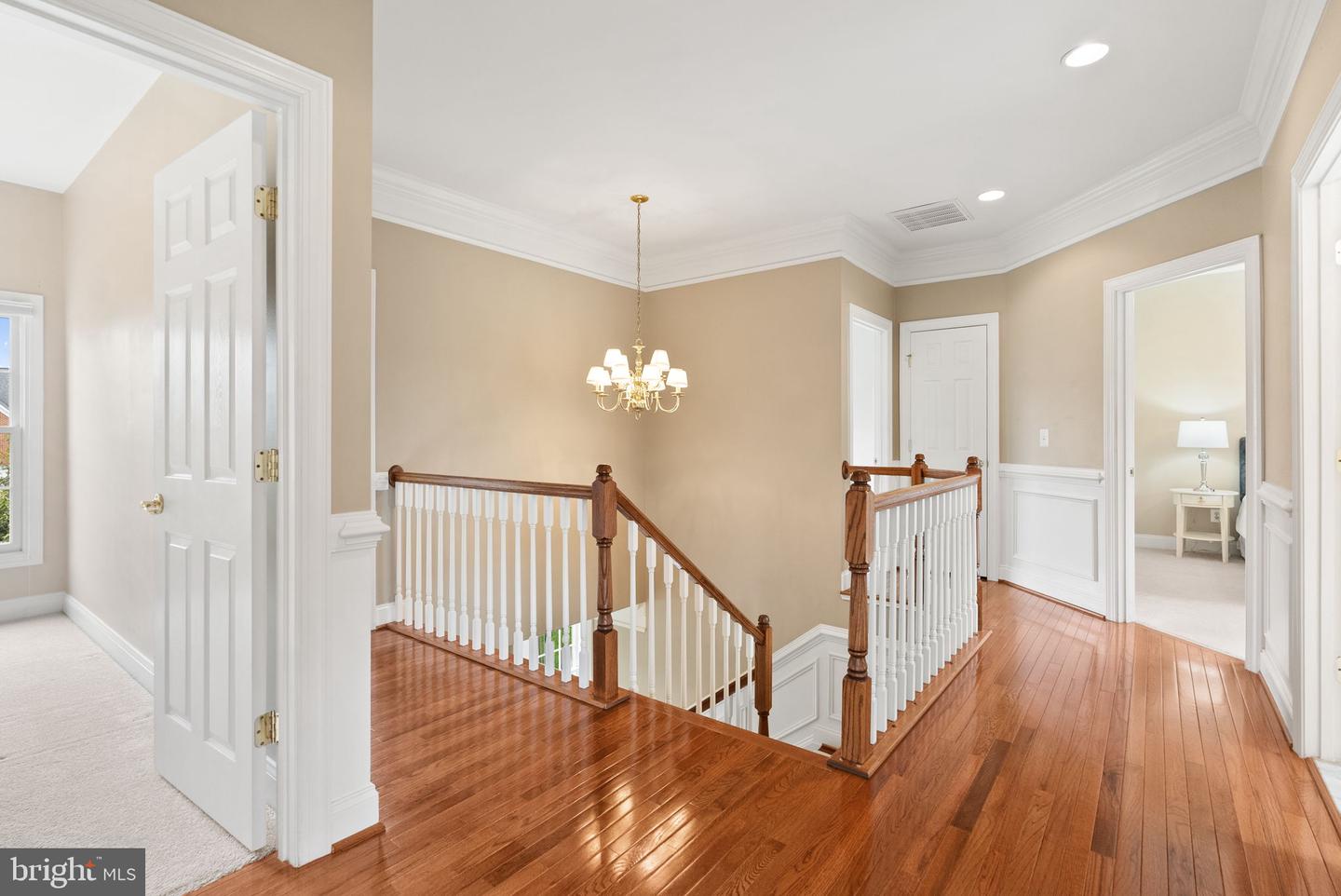 5421 SHERMAN OAKS CT, HAYMARKET, Virginia 20169, 5 Bedrooms Bedrooms, 24 Rooms Rooms,4 BathroomsBathrooms,Residential,For sale,5421 SHERMAN OAKS CT,VAPW2105668 MLS # VAPW2105668